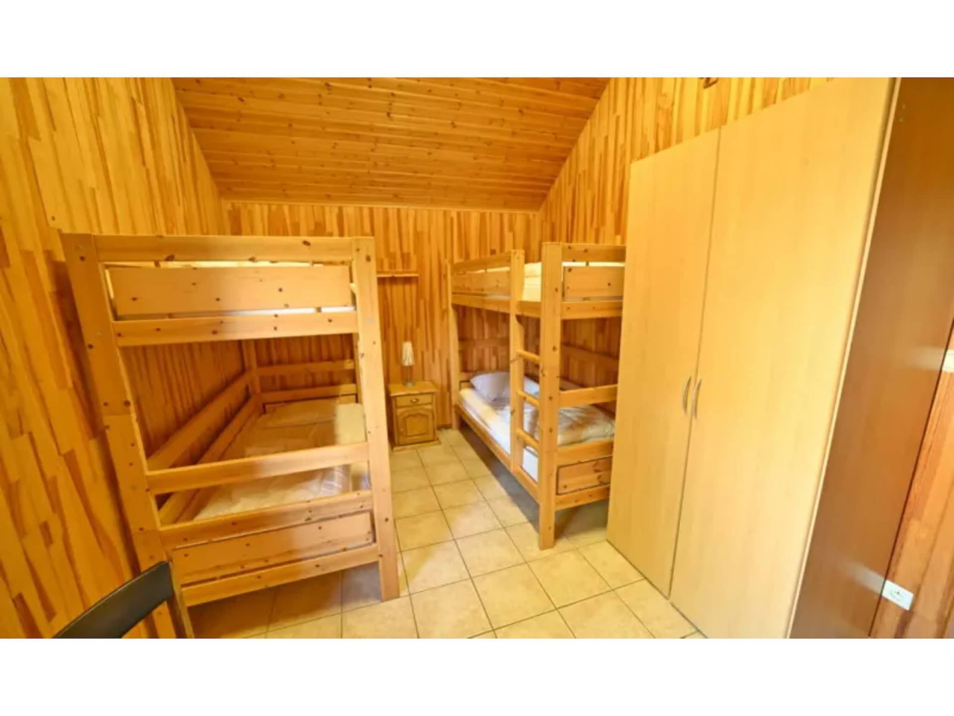 12-persoons houten chalet met tuin in hartje Durbuy - foto 16