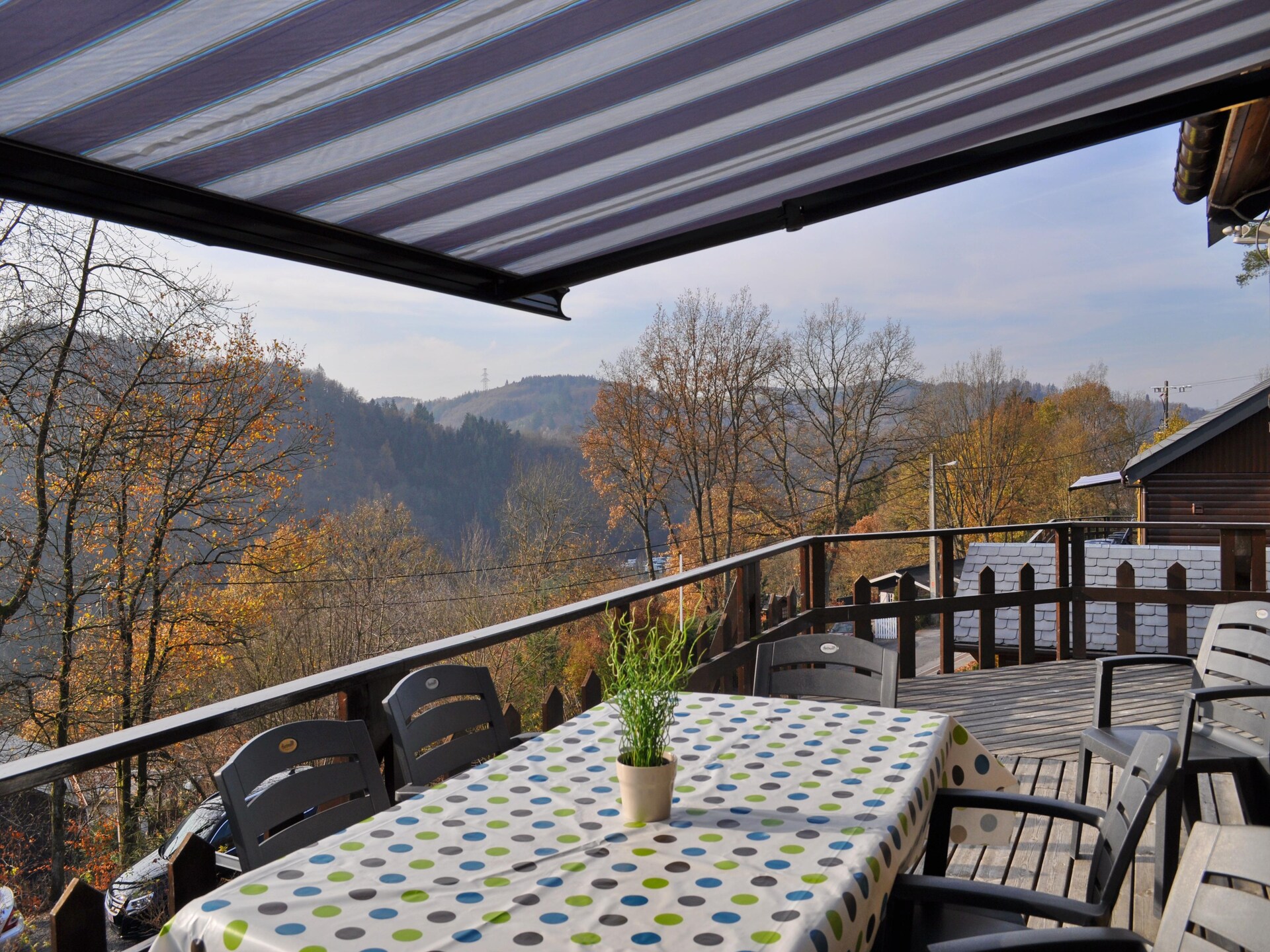 Vrijstaand vakantiehuis met sauna en bergzicht in La Roche-en-Ardenne - foto 4