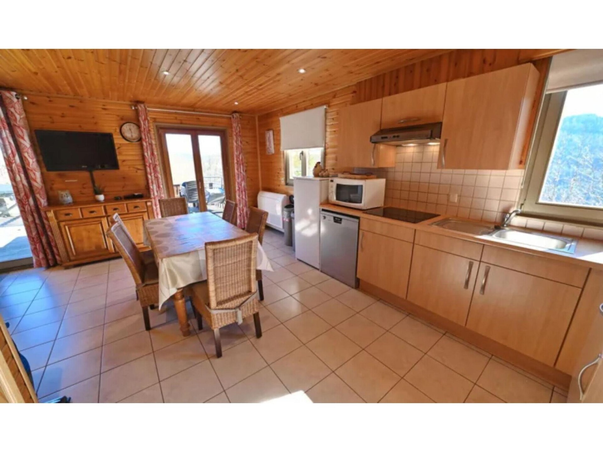 Rustgevend vakantiehuis Pluton 4 in La Roche voor 6 personen - foto 17