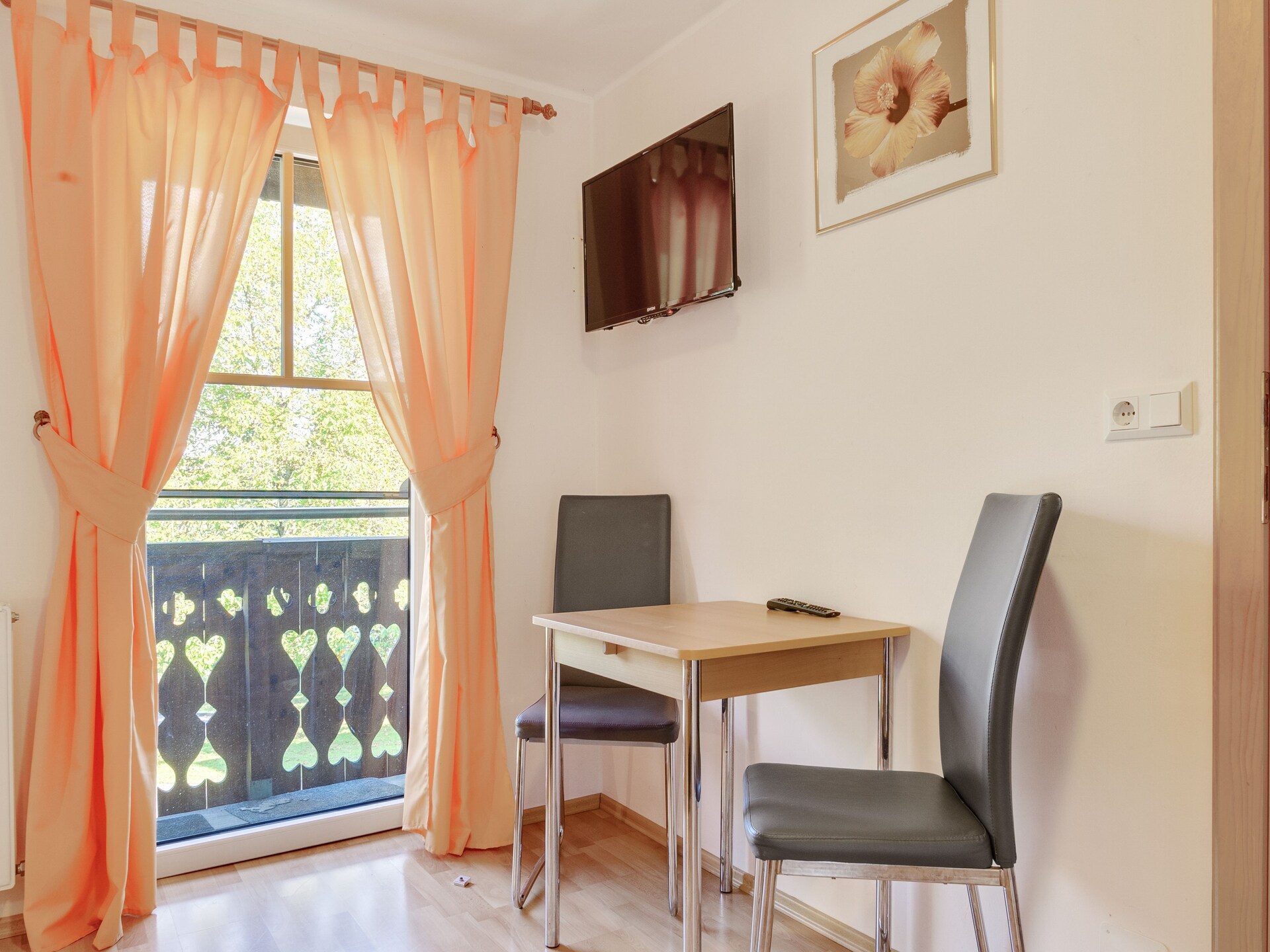 Ruim appartement voor 6 in gerenoveerde boerderij aan de bosrand in Stiermarken - foto 4
