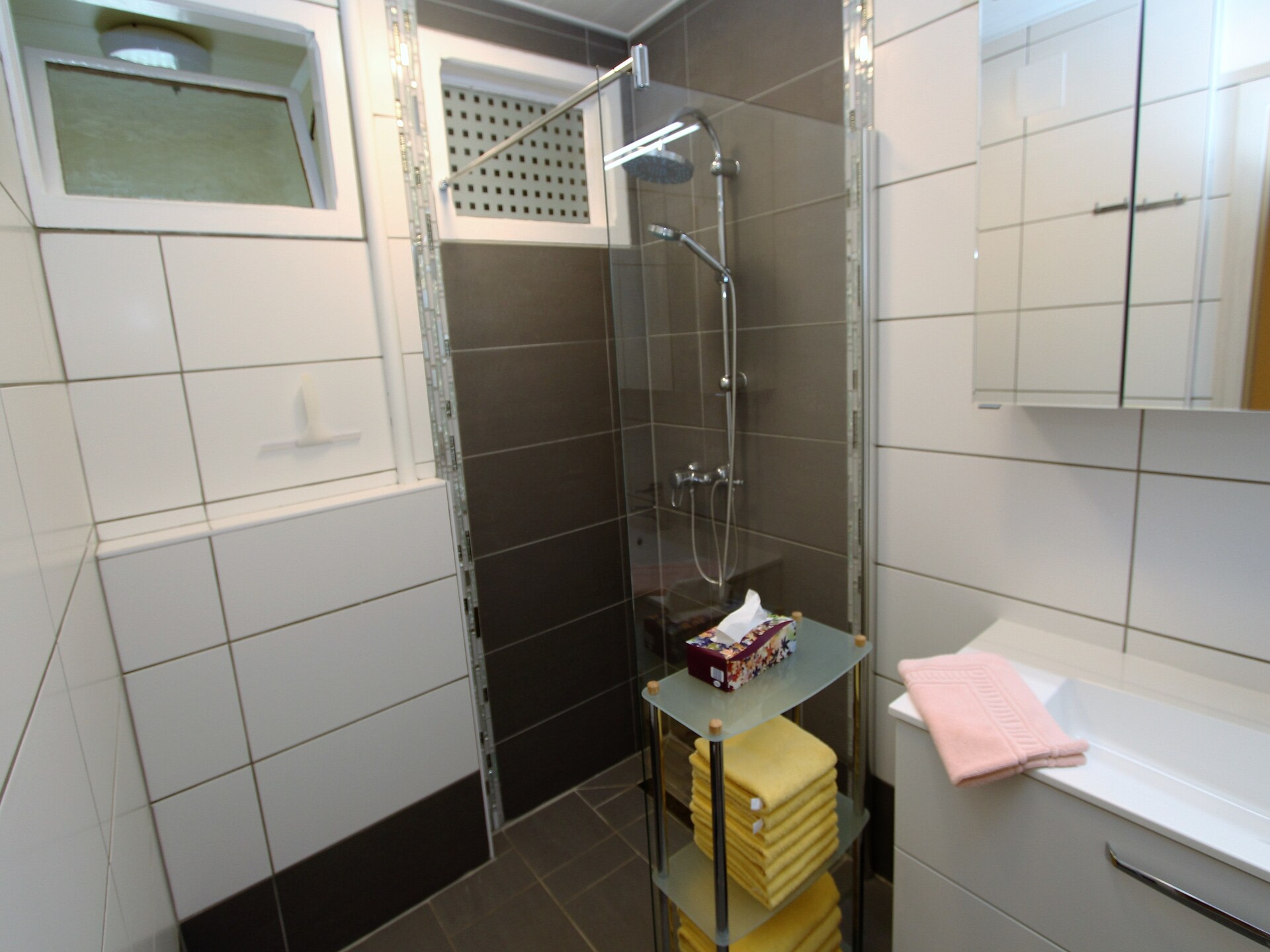 Vrijstaand vakantiehuis aan de Turracherhöhe met hottub en bergzicht - foto 14