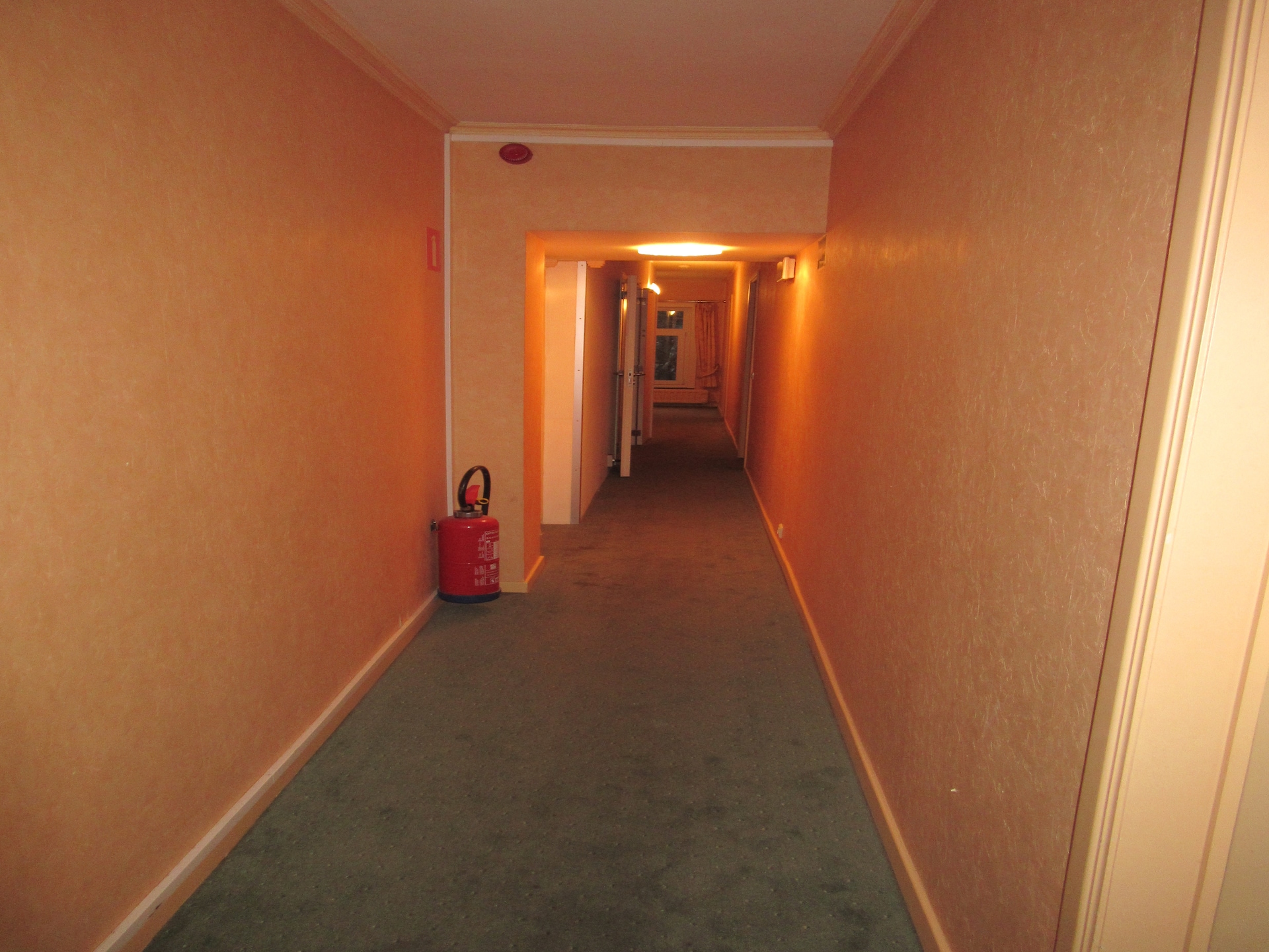 32-persoons vakantiehuis in hartje Marcourt met recreatieruimte - foto 39