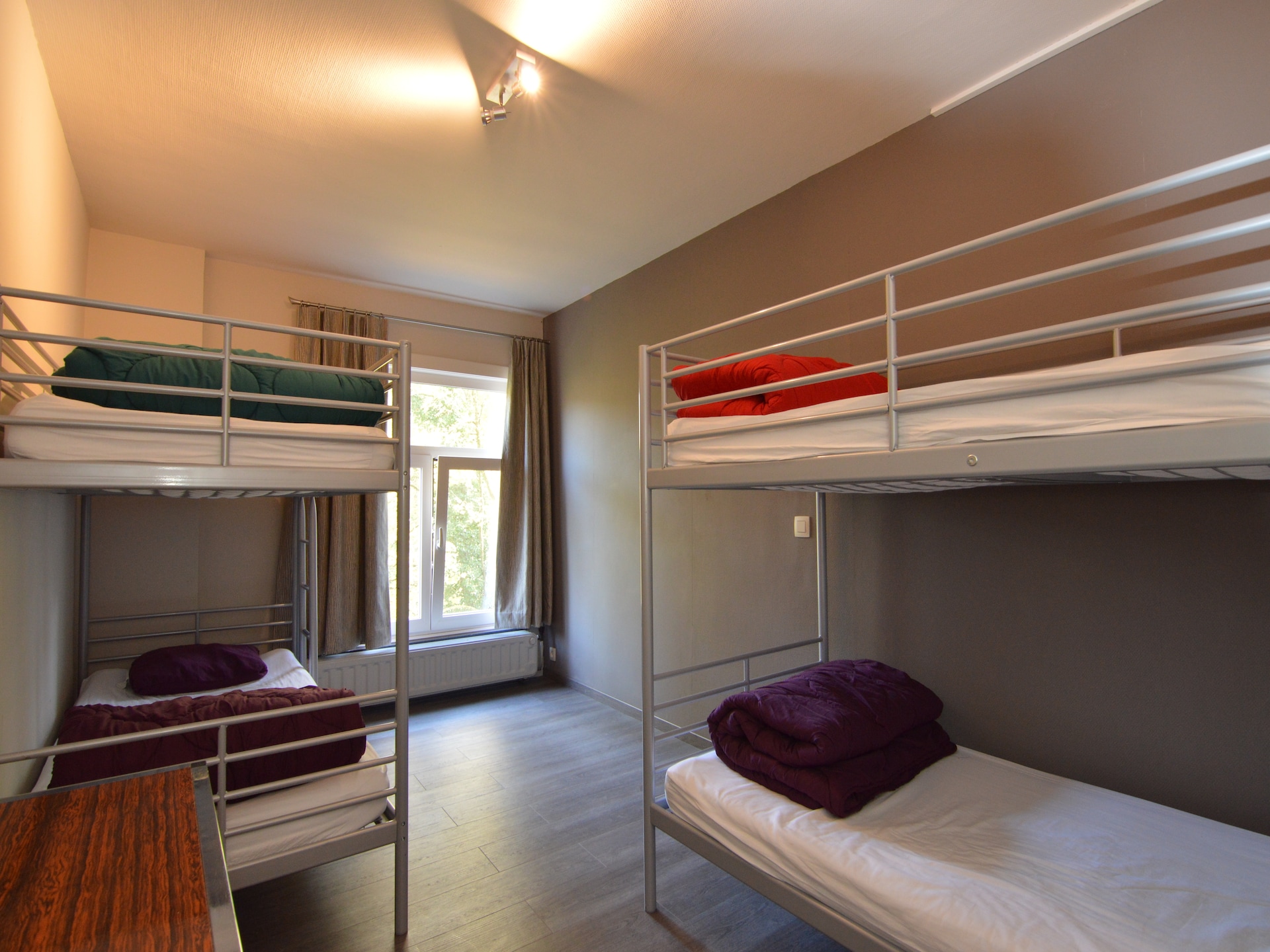 32-persoons vakantiehuis in hartje Marcourt met recreatieruimte - foto 23