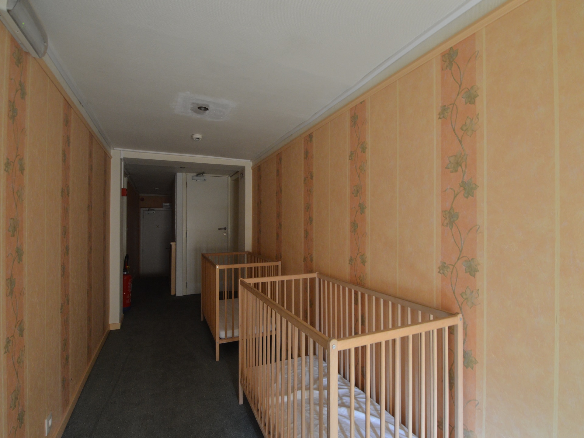 32-persoons vakantiehuis in hartje Marcourt met recreatieruimte - foto 8