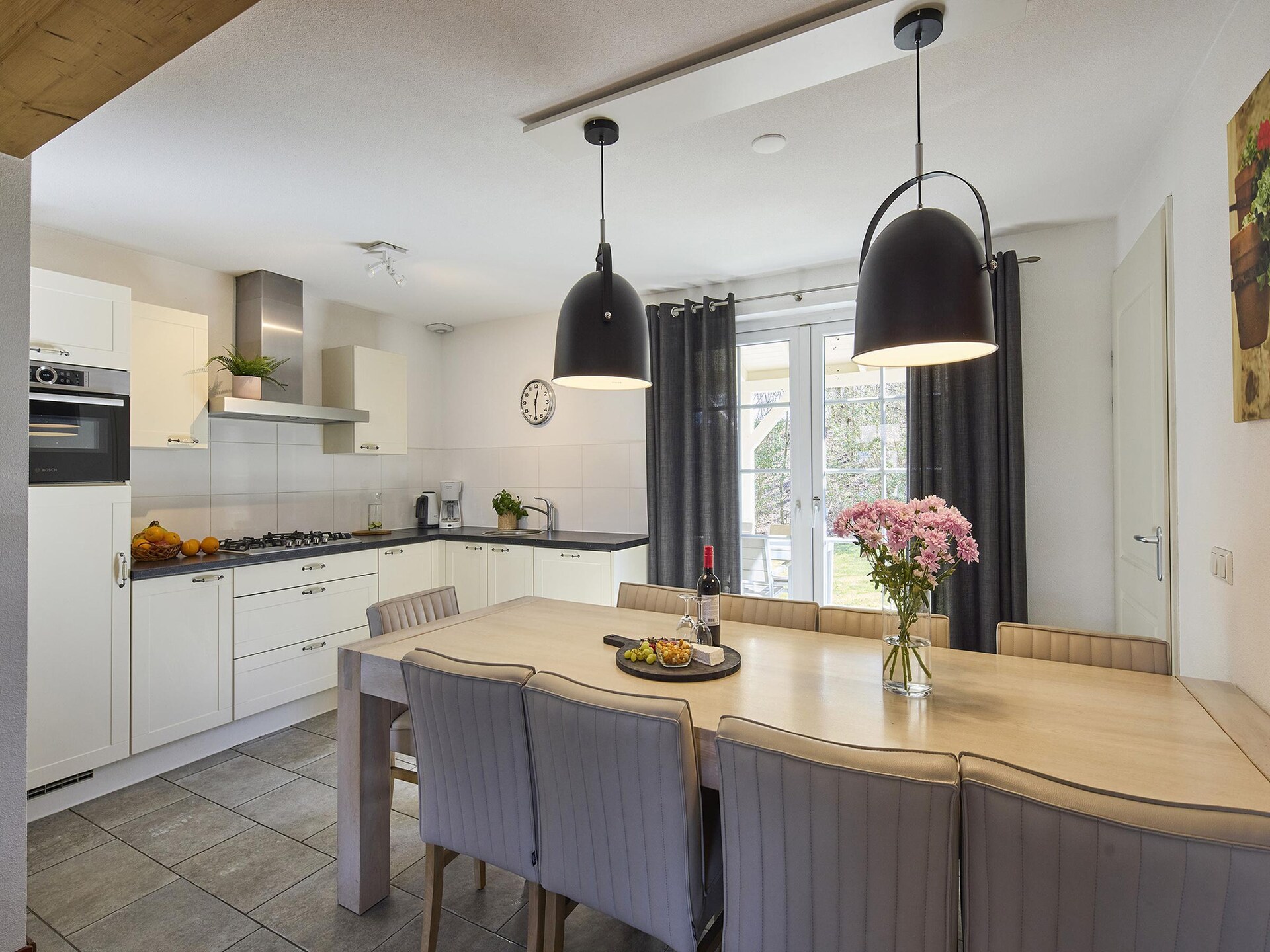 Luxe 9-persoons boerderijvilla met sauna en hottub op vakantiepark - foto 7