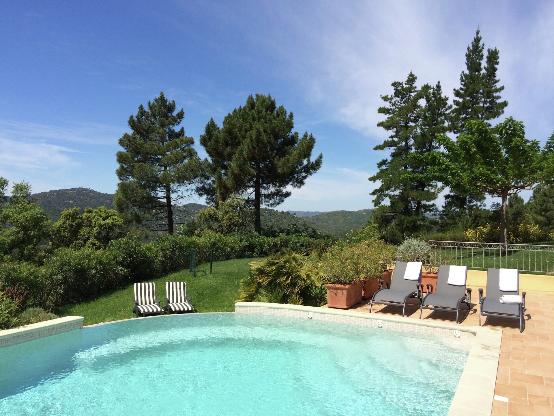 Ruime mediterrane villa met privézwembad bij Sainte-Maxime - foto 8