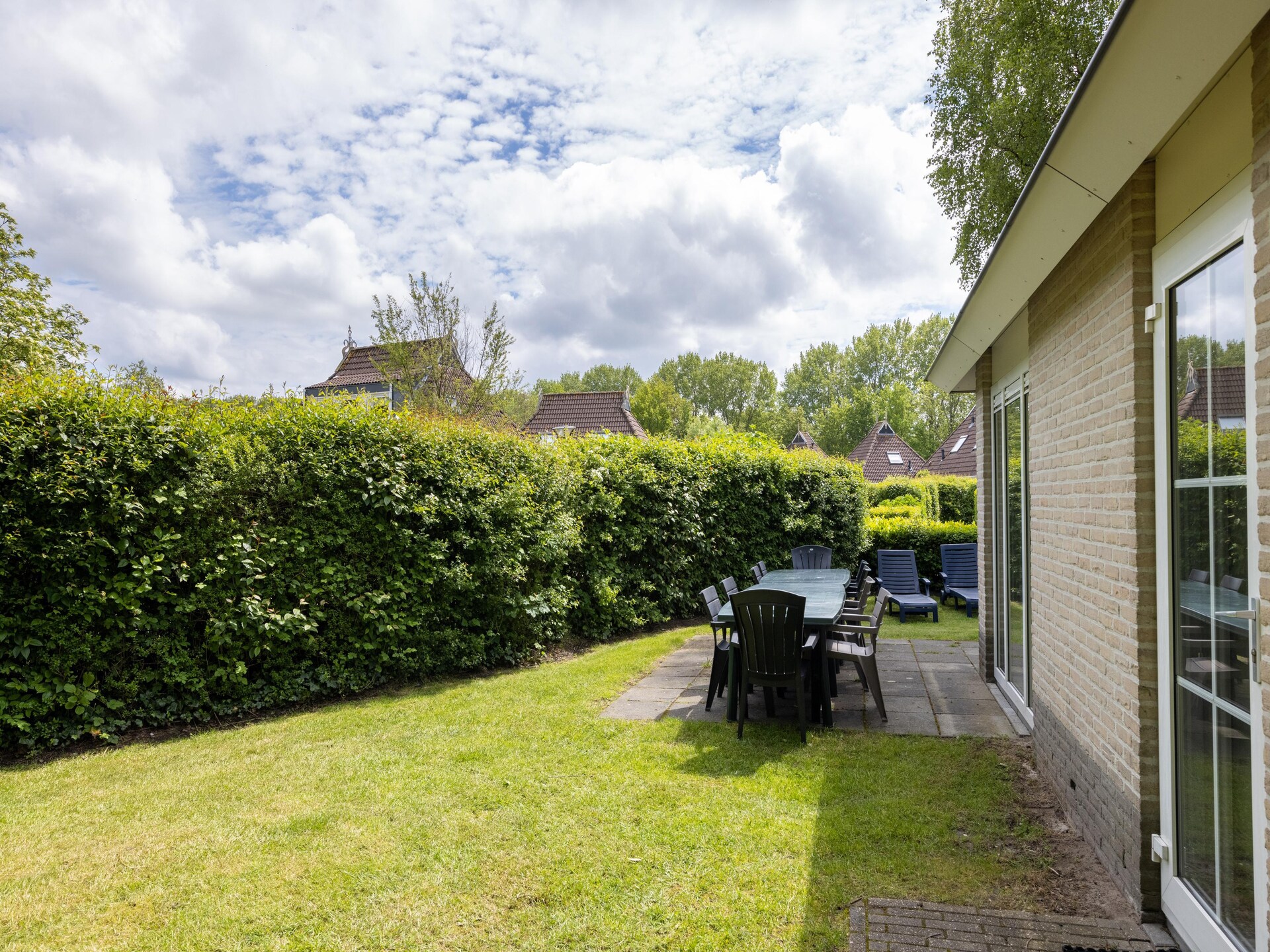 Wellnessbungalow aan het water in hartje Friesland voor 8 personen - foto 12