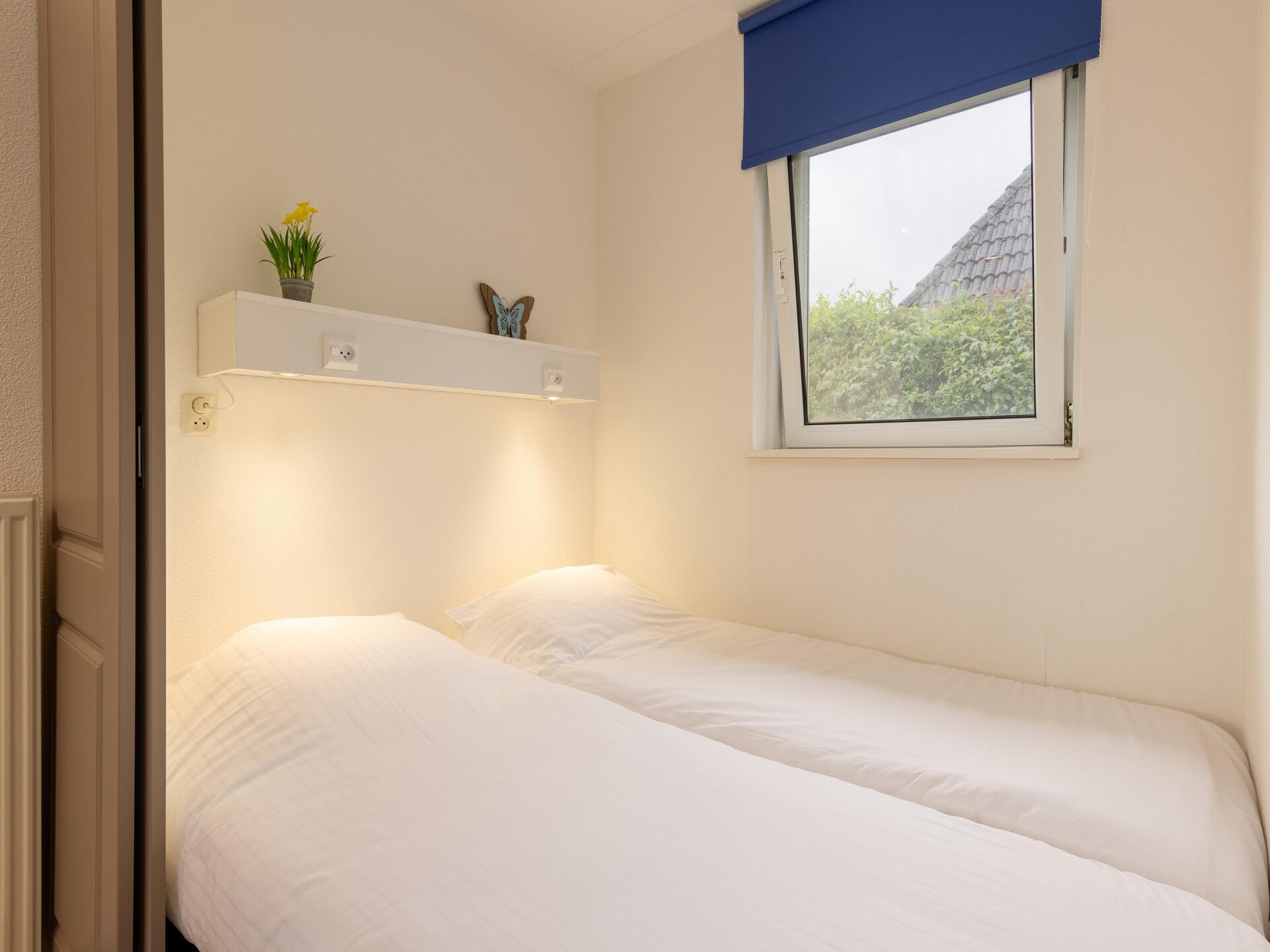 Vrijstaande waterbungalow voor 6 personen op landgoed It Wiid in Friesland - foto 12