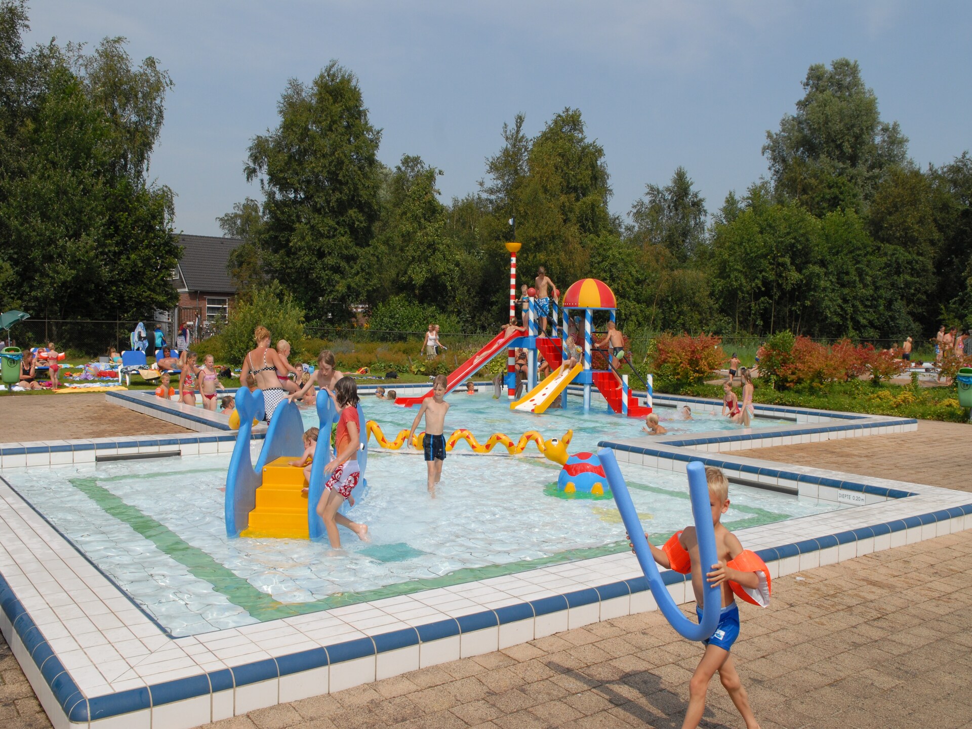 Charmante waterbungalow in hartje Friesland op Buitenplaats It Wiid - foto 19