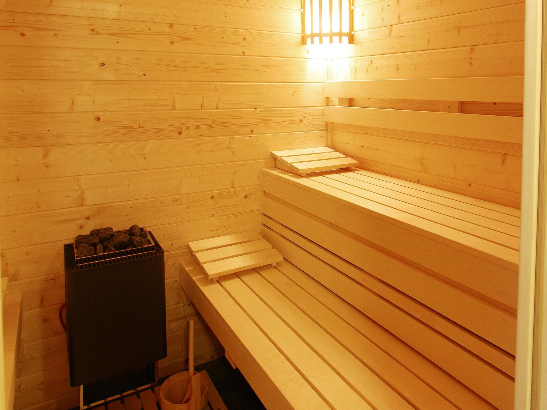 Landhuis voor 40 personen met privé zwembad en sauna in de bossen bij Huy - foto 6