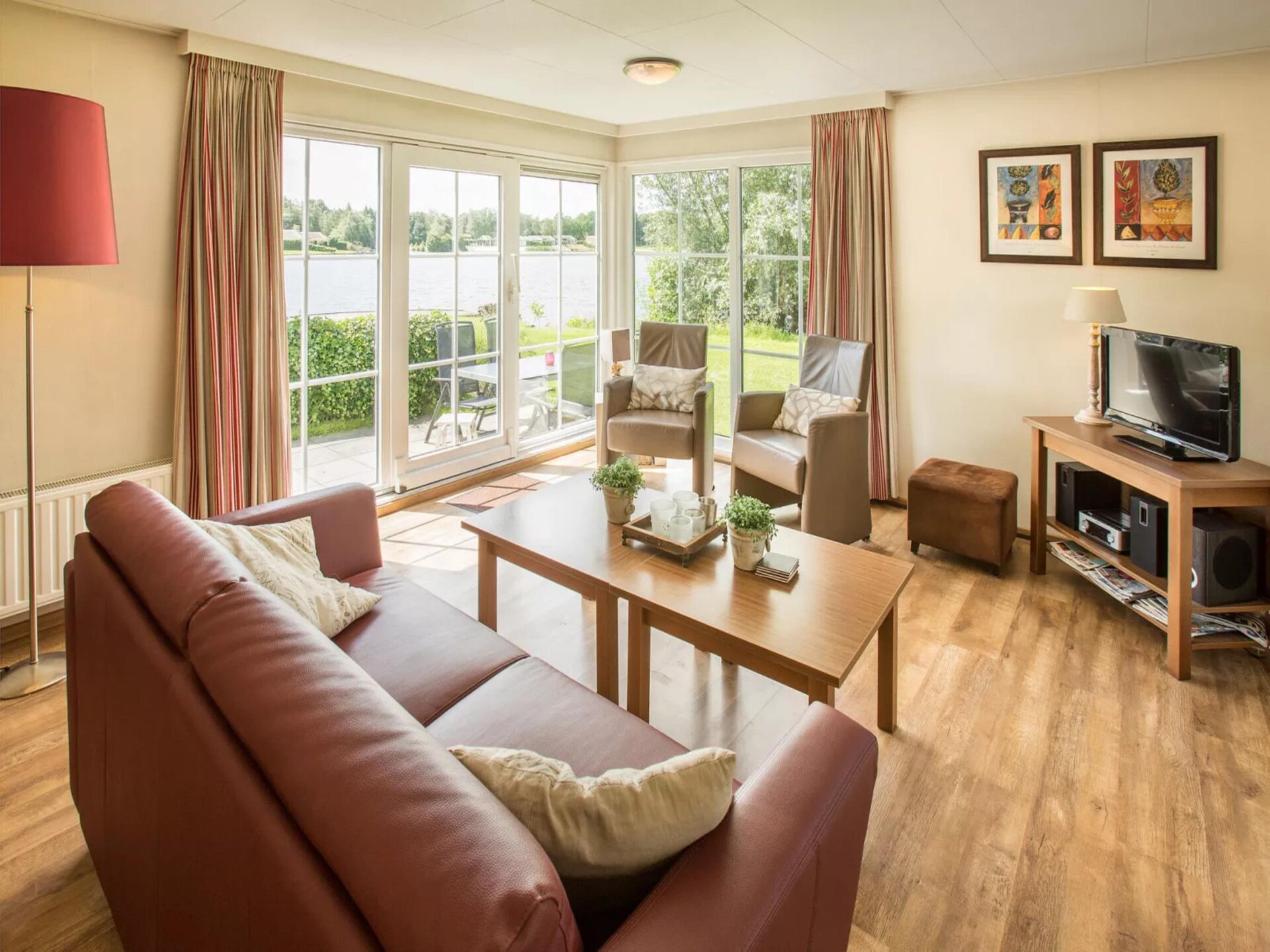 Comfortabel chalet met airconditioning en tuin op Recreatiepark Tolplas - foto 2