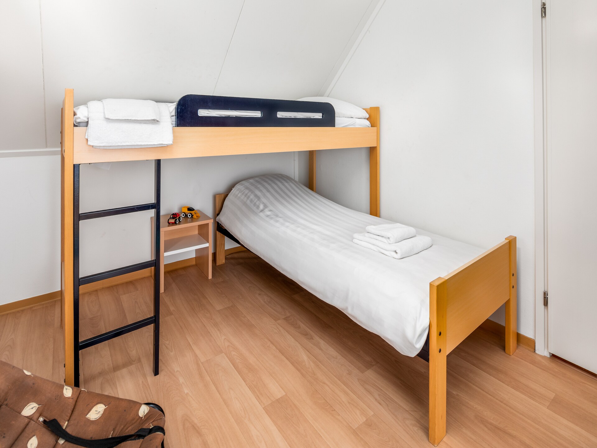 Vrijstaande 6-persoonsbungalow op kindvriendelijk vakantiepark in Drenthe - foto 7