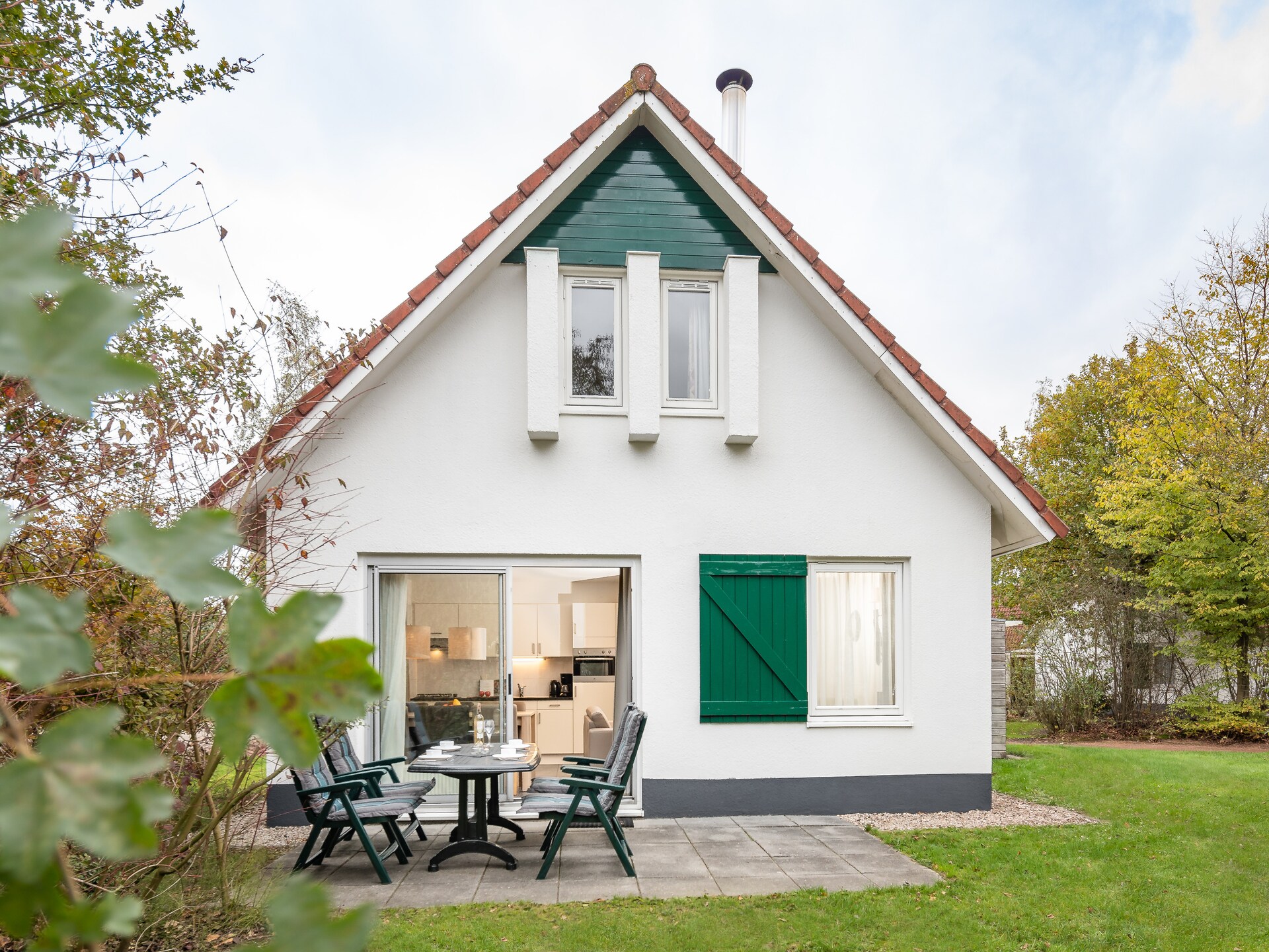Vrijstaande 6-persoonsbungalow op kindvriendelijk vakantiepark in Drenthe - foto 2