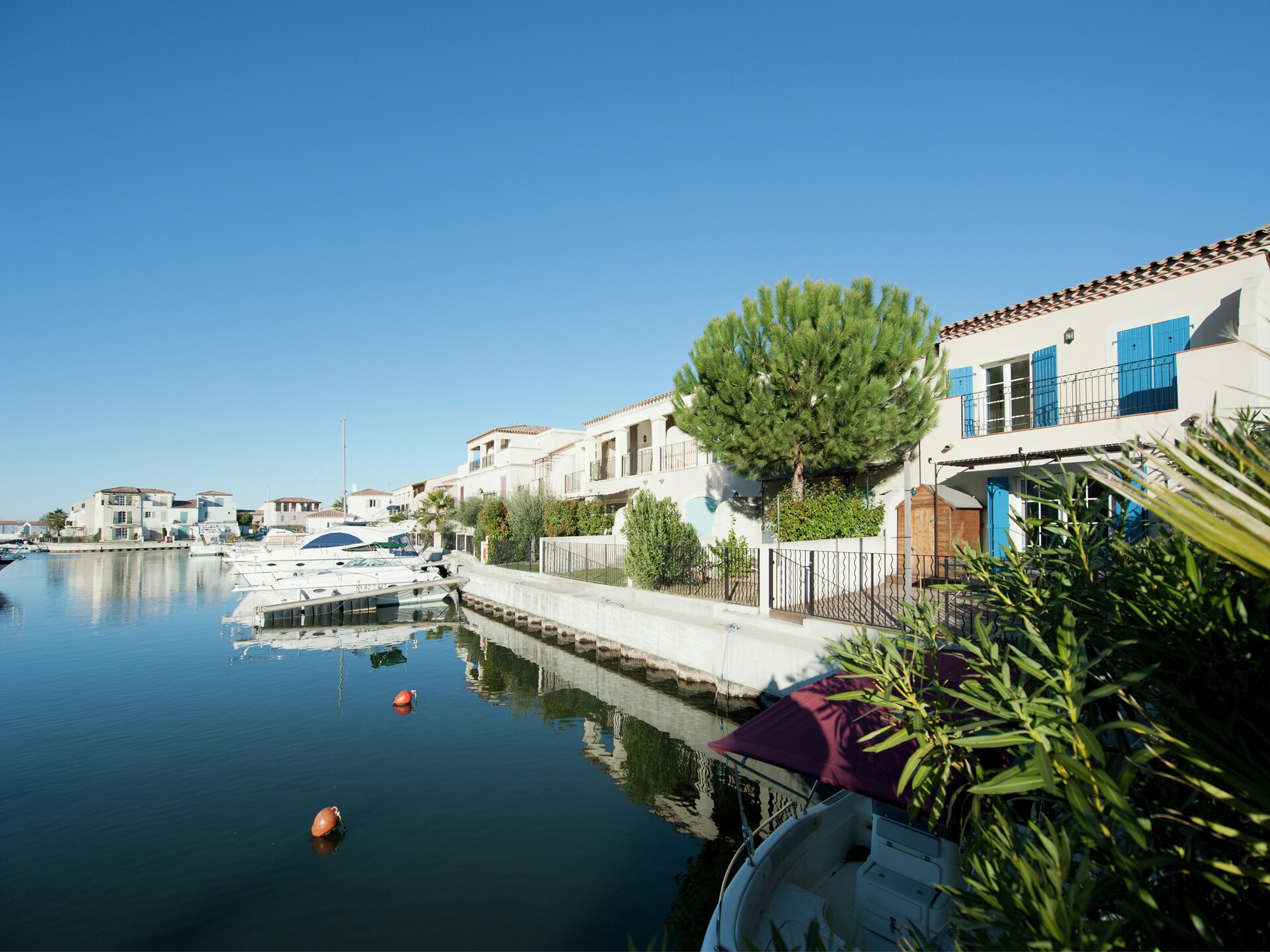 Stijlvolle villa aan het water in Aigues-Mortes, 4 km van zee - foto 24