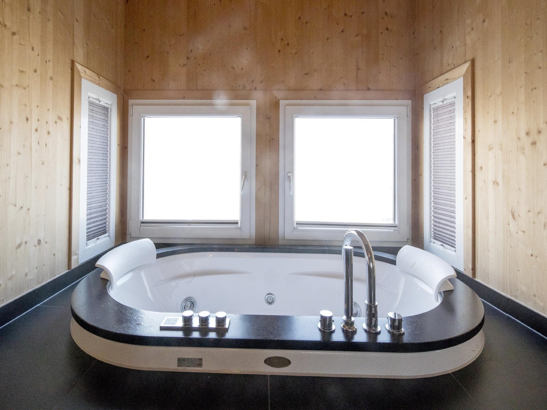 Luxe chalet voor 10 personen met sauna en bubbelbad op 1800m hoogte - foto 26