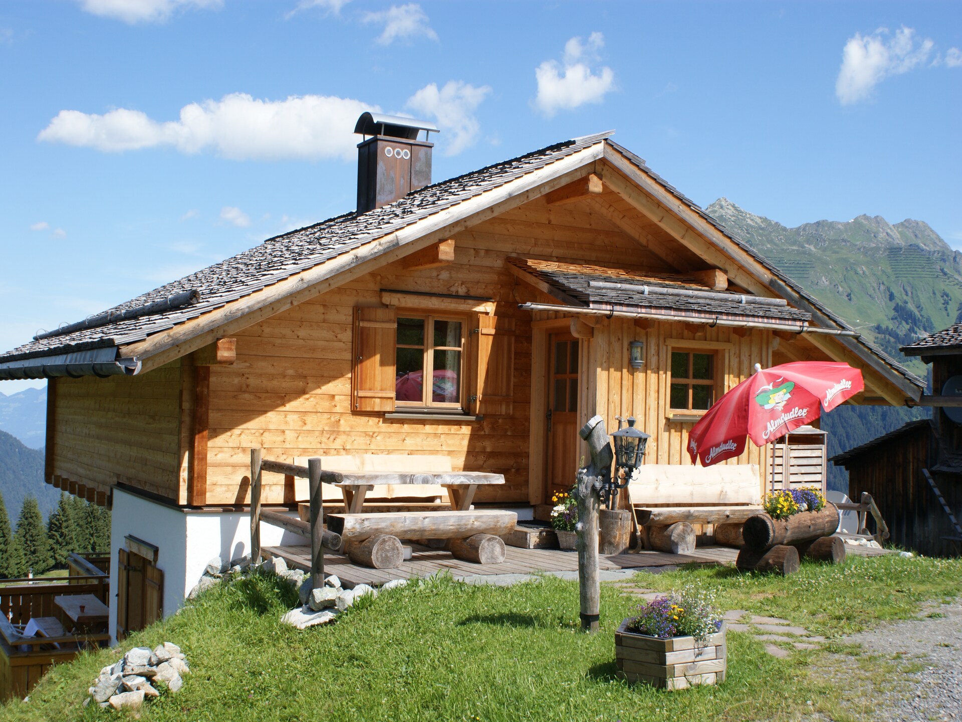 Knus appartement op 1500m hoogte in St. Gallenkirch, vlakbij de piste - foto 1