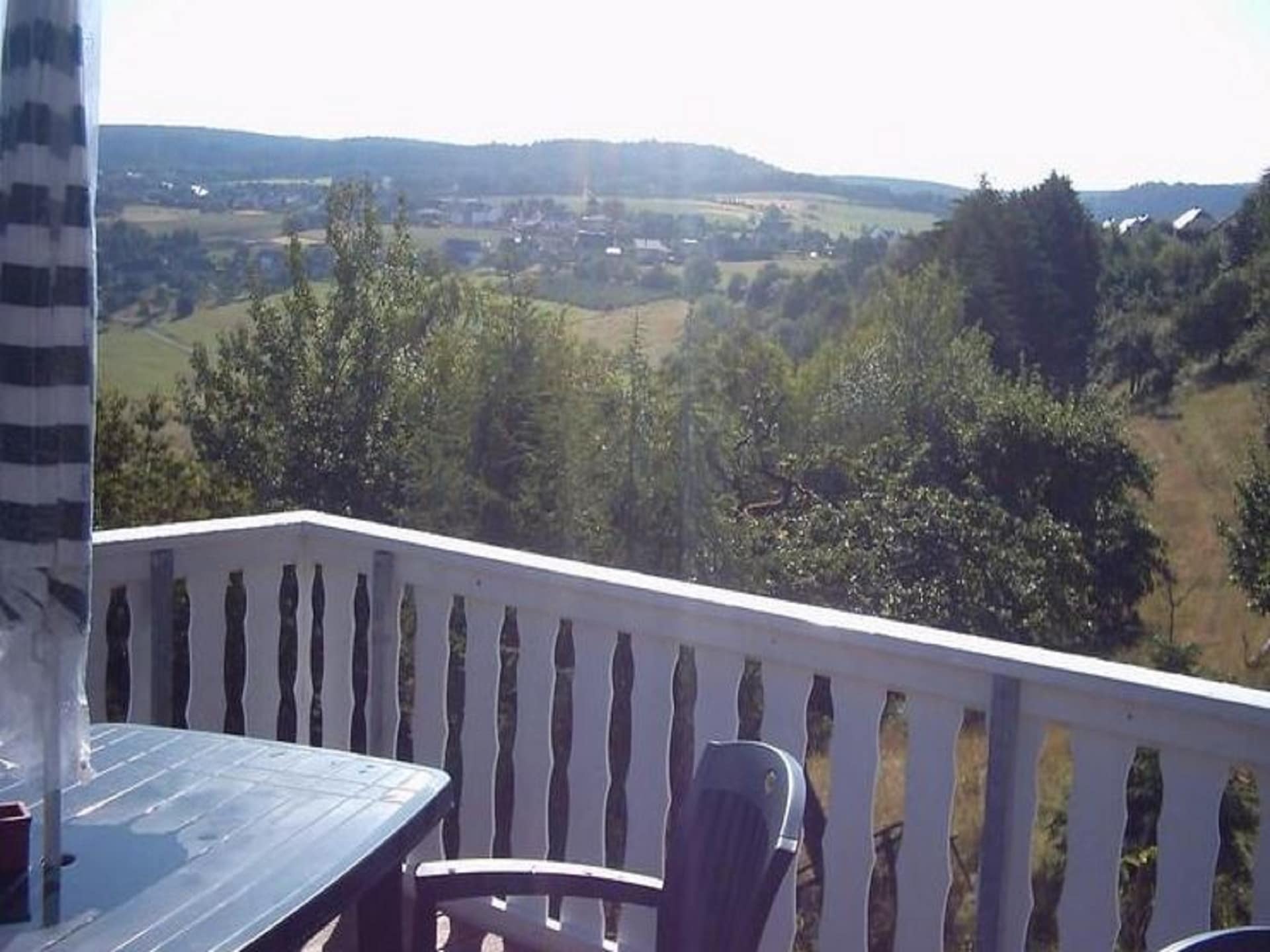 Schwalbennest: Knus appartement in het Hunsrücker bos met dierenweide - foto 5