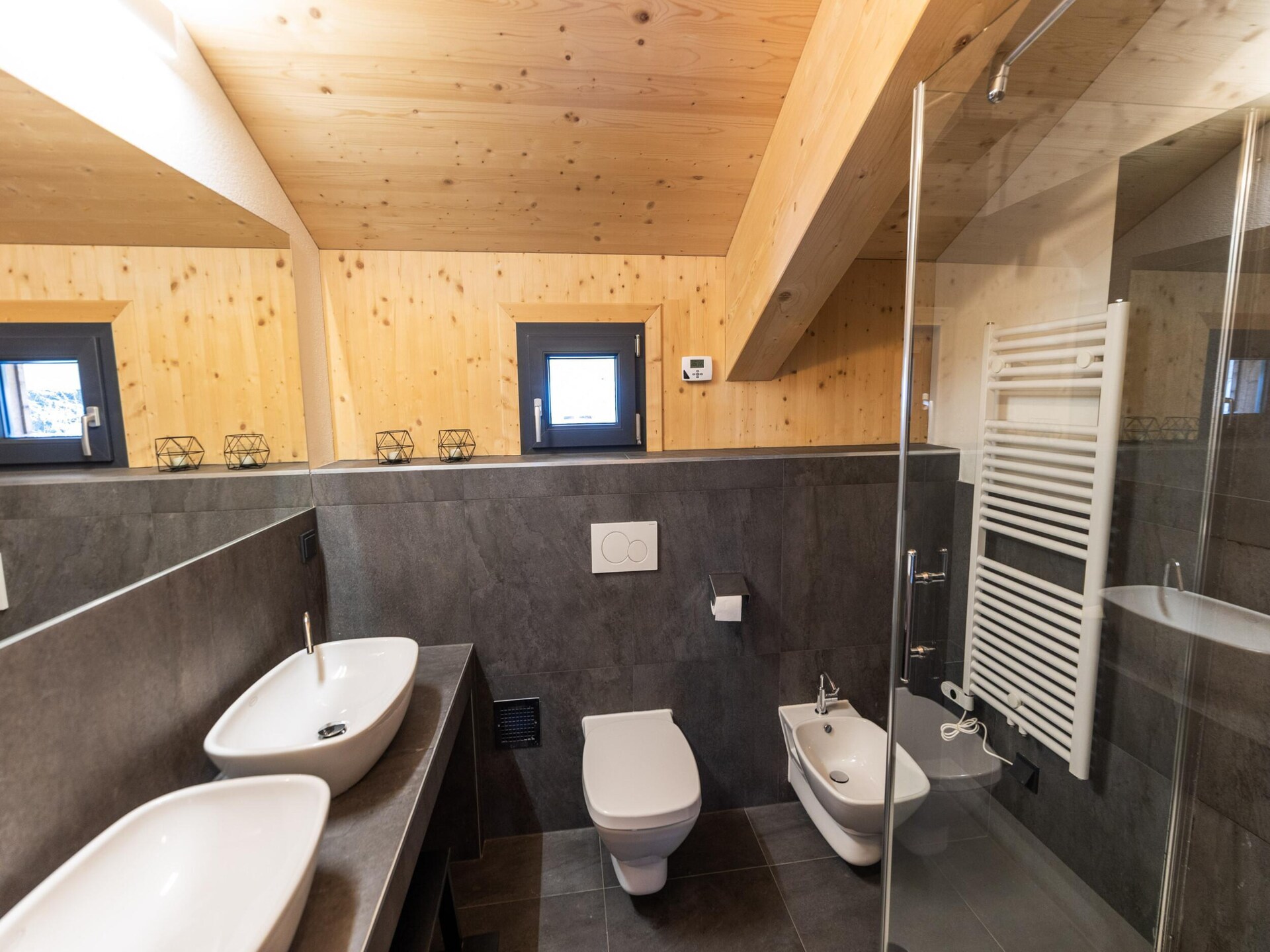 Design chalet op 1800m met sauna, bubbelbad en bergzicht in Turracherhöhe - foto 13