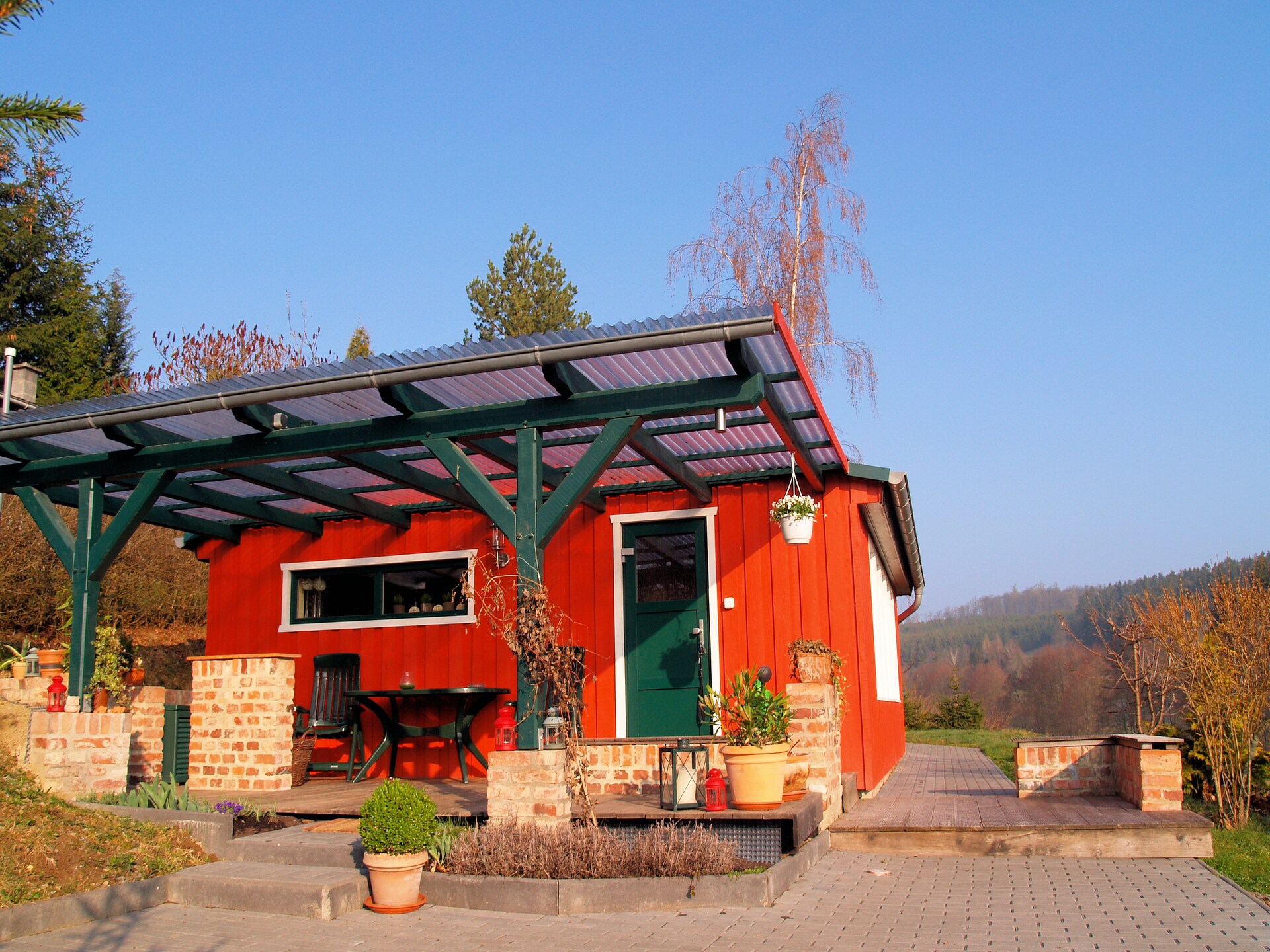 Vrijstaand boshuisje aan de golfbaan met tuin, vlakbij meer en Harz - foto 1