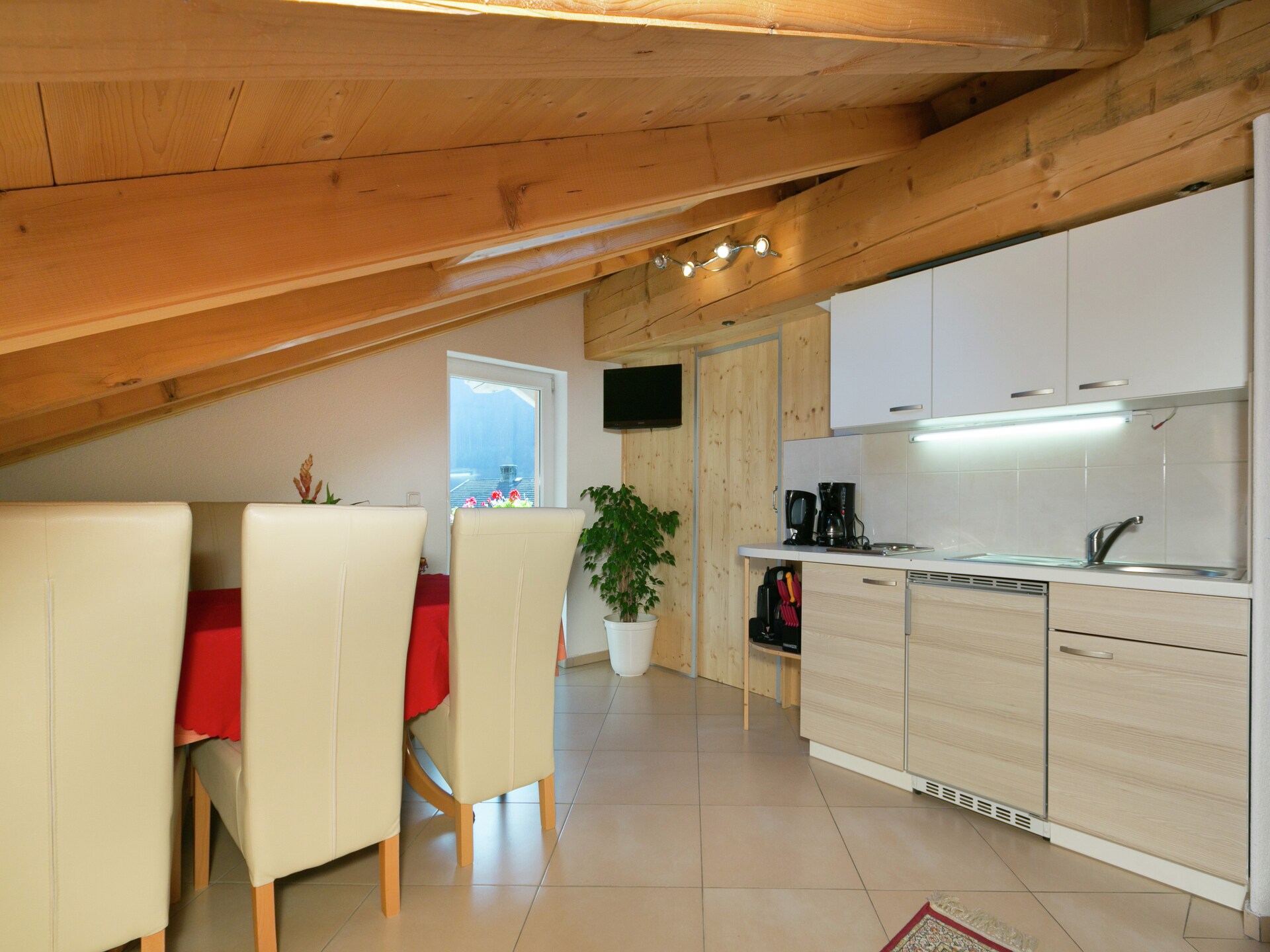 Aan de piste: Ruim appartement Lanthaler in Aschau im Zillertal - foto 8