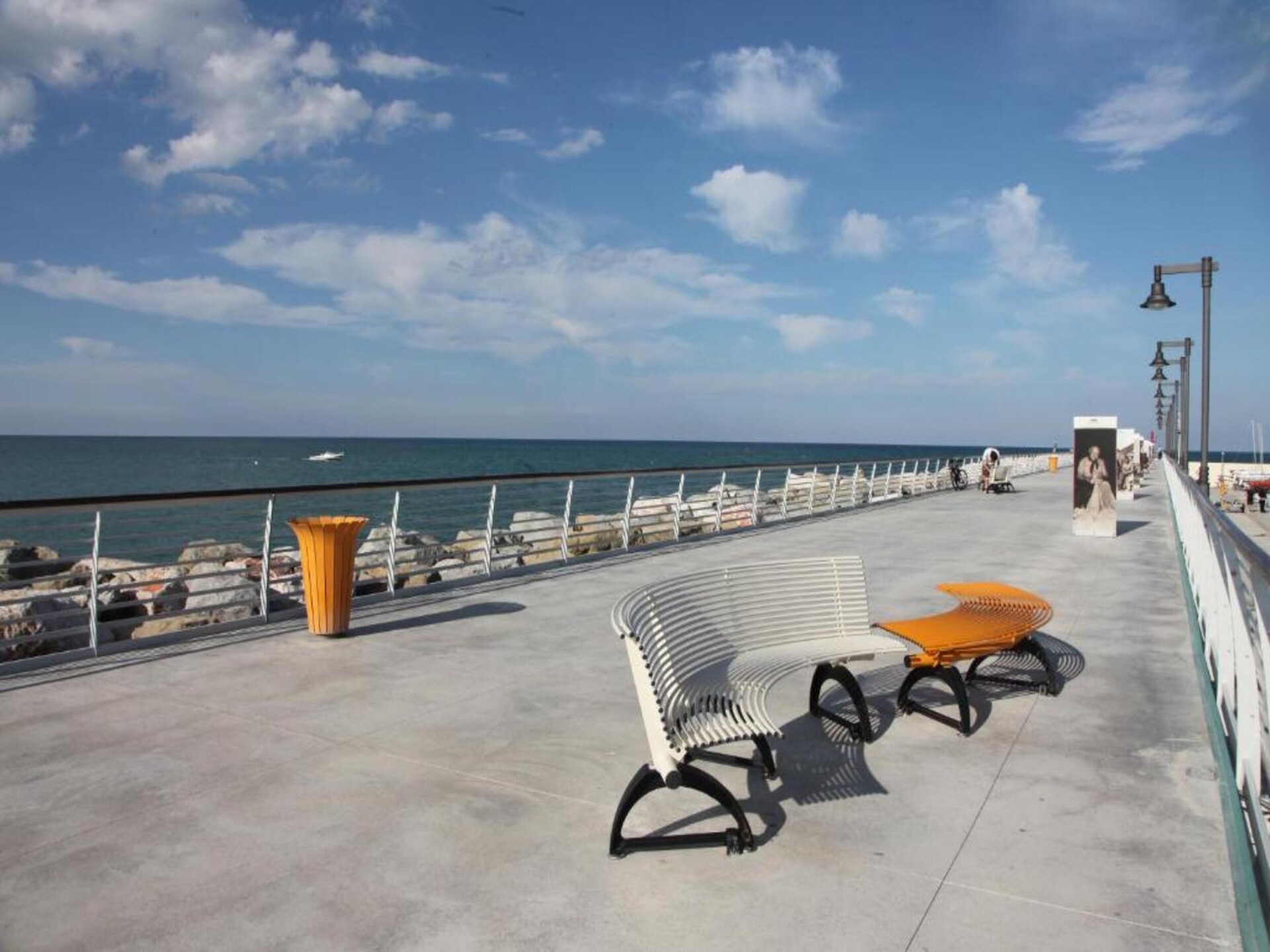 4-persoons appartement direct aan het strand in Cattolica - foto 28