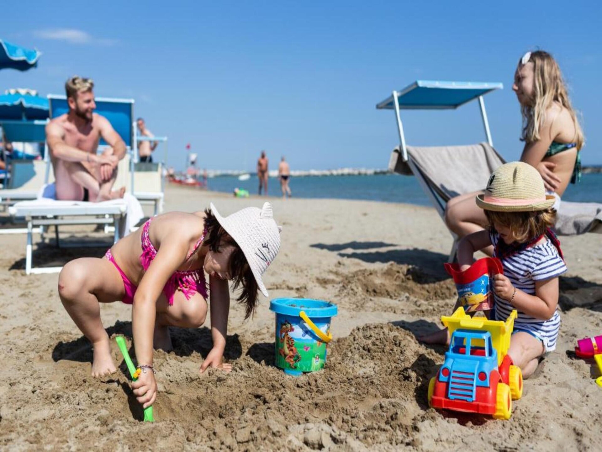4-persoons appartement direct aan het strand in Cattolica - foto 22