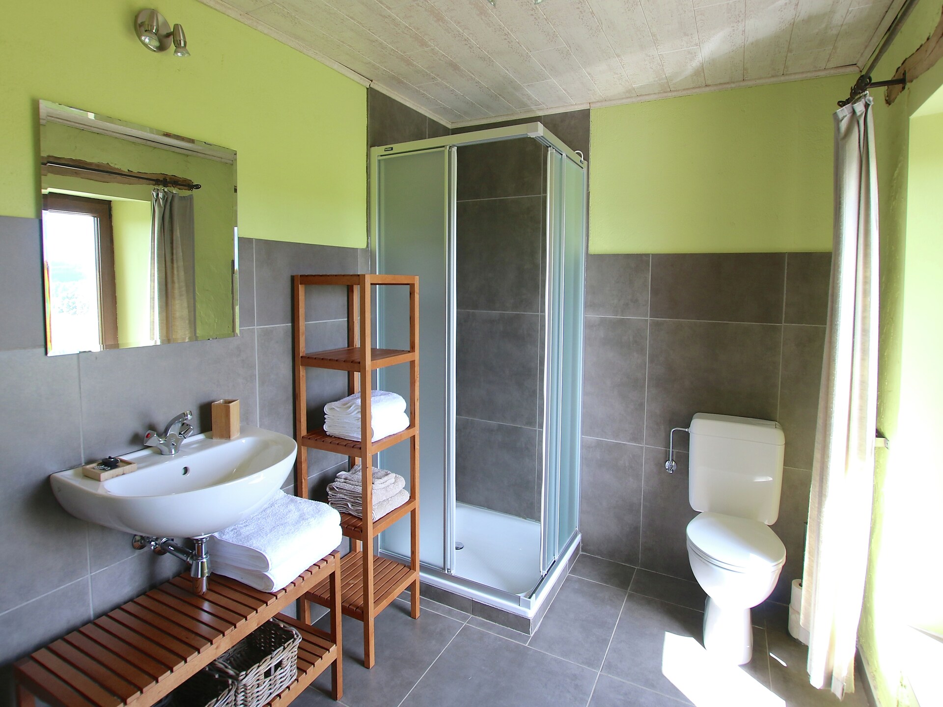 Ruim vakantiehuis voor 8 in de Ardense bossen bij Harfontaine met speelruimte - foto 17