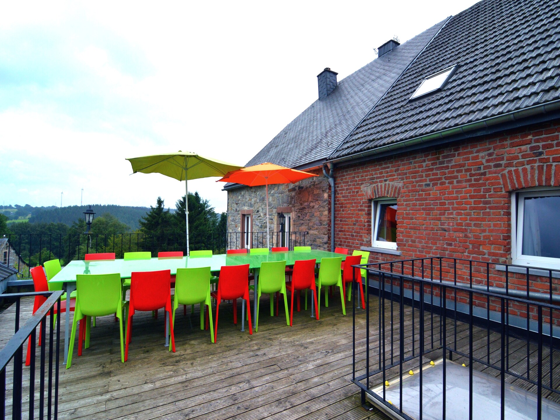 Ruim vakantiehuis voor 24 personen in de bossen bij Waimes met zwembad - foto 33