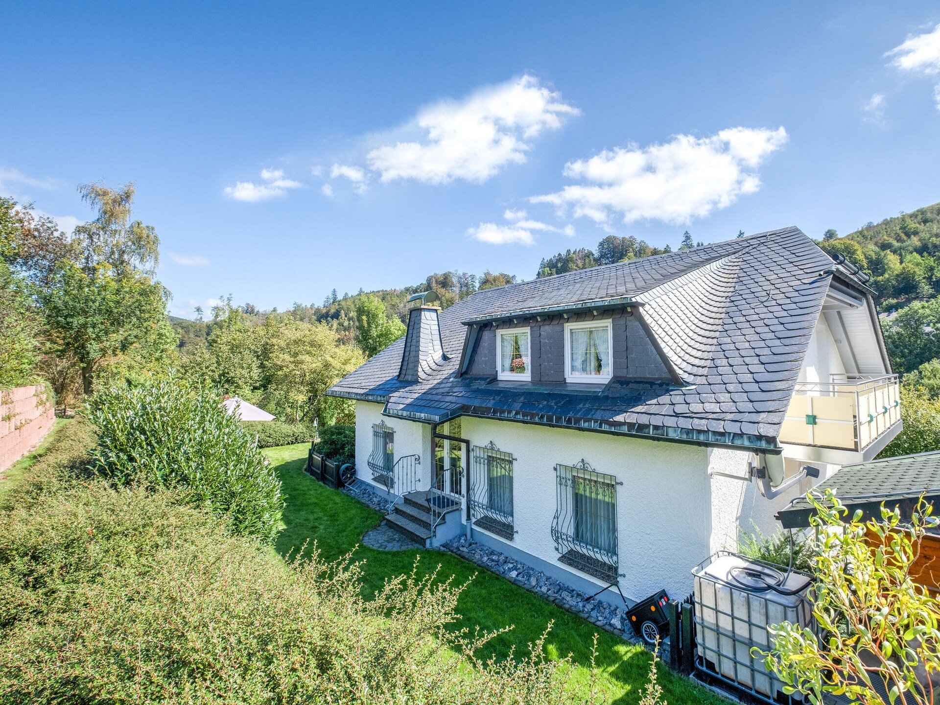 Modern appartement aan de bosrand bij Willingen met tuin en balkon - foto 1
