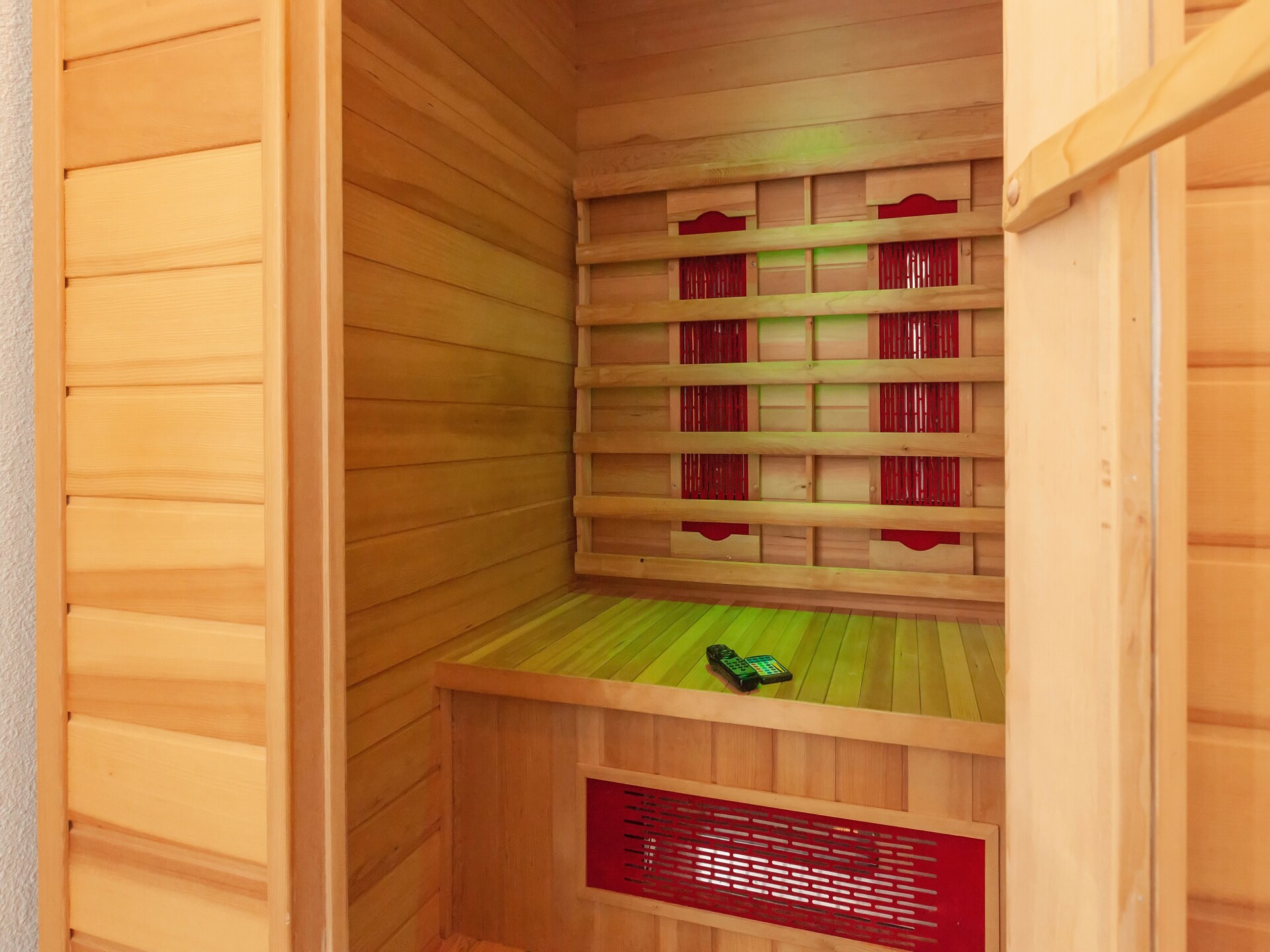 Lyts Sypenstien: Luxe vakantiehuis met sauna in bosrijk Langweer - foto 5