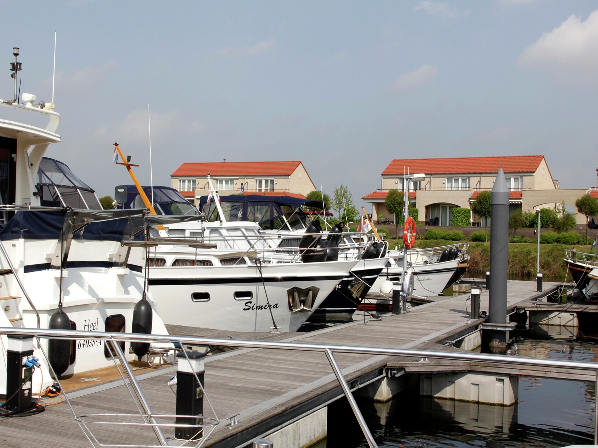 Havenwoning met uitzicht op de Maas in vakantiepark Heel - foto 17