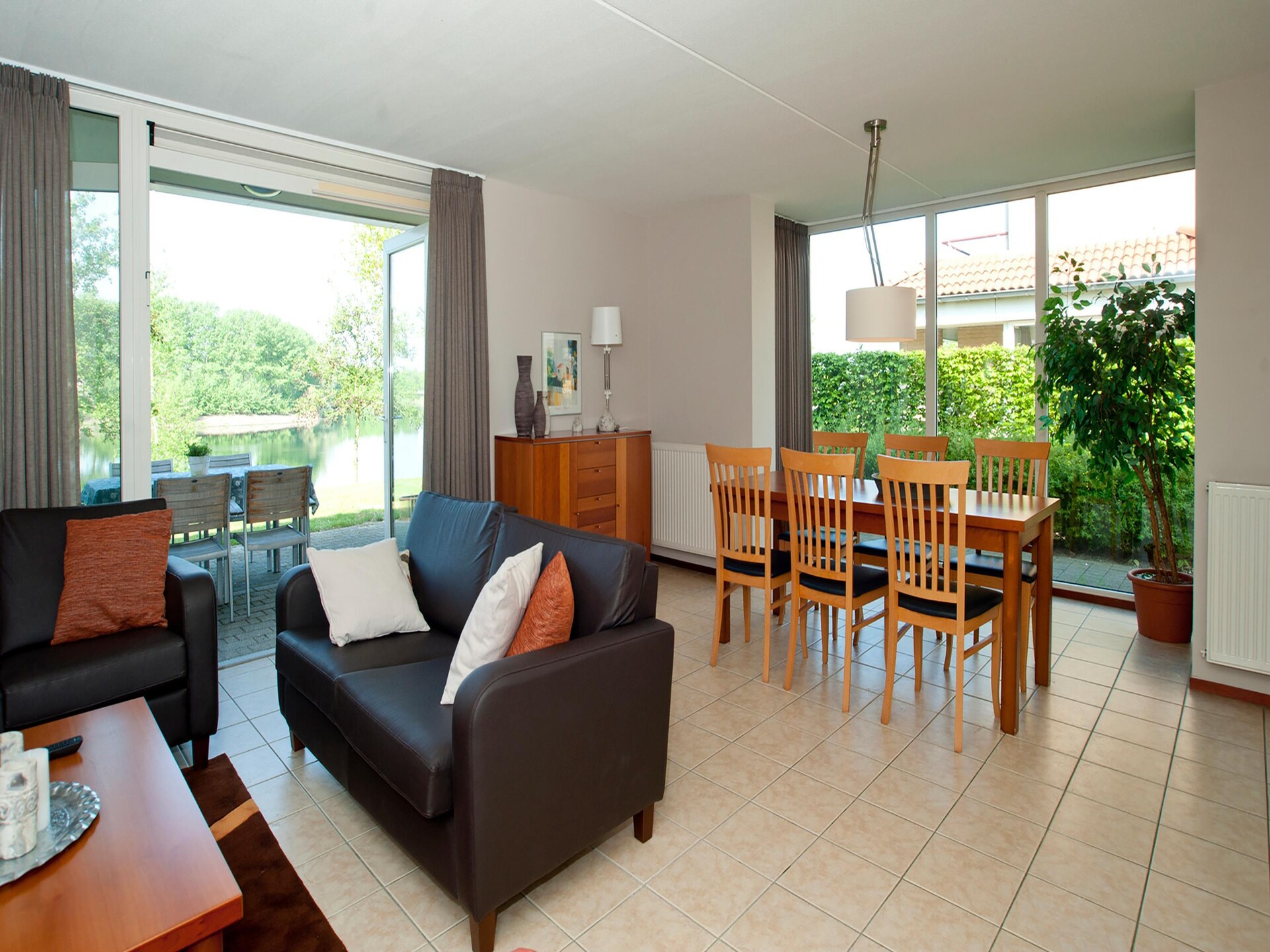 Havenwoning met uitzicht op de Maas in vakantiepark Heel - foto 4