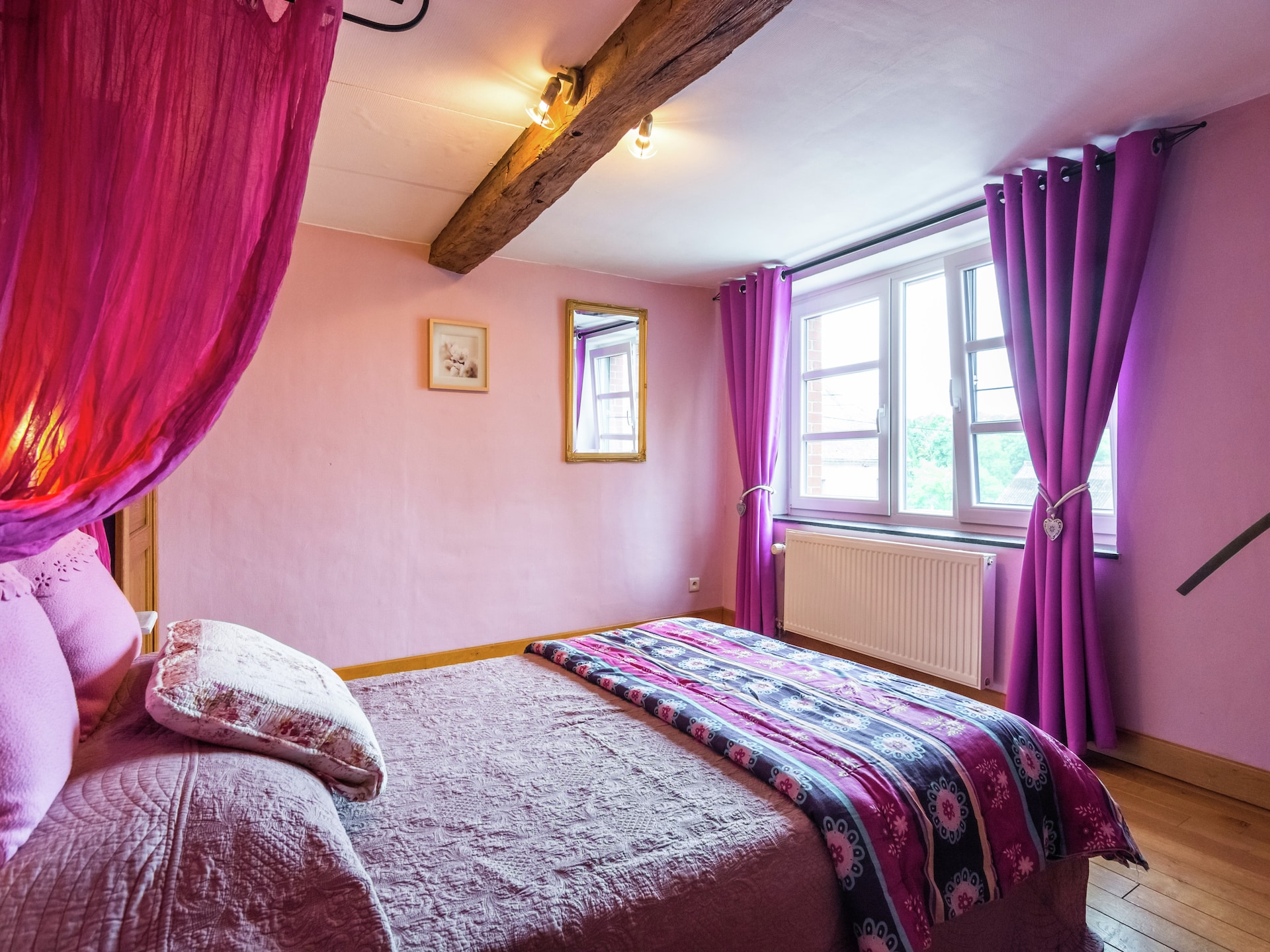 9-persoons vakantiehuis met bubbelbad en houtkachel in Gimnée - foto 12