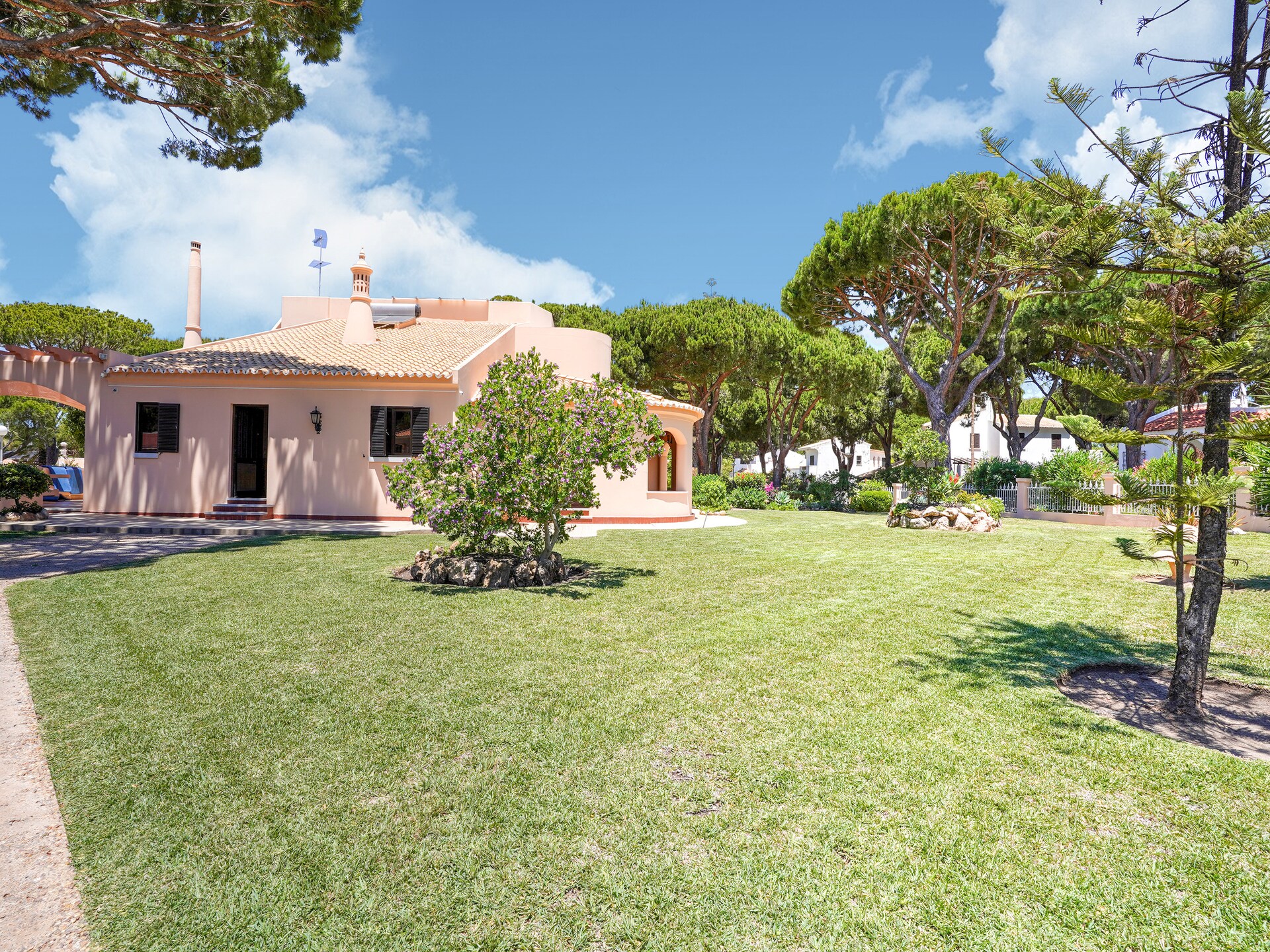 Imposante villa met 3 zwembaden nabij de jachthaven van Vilamoura - foto 4