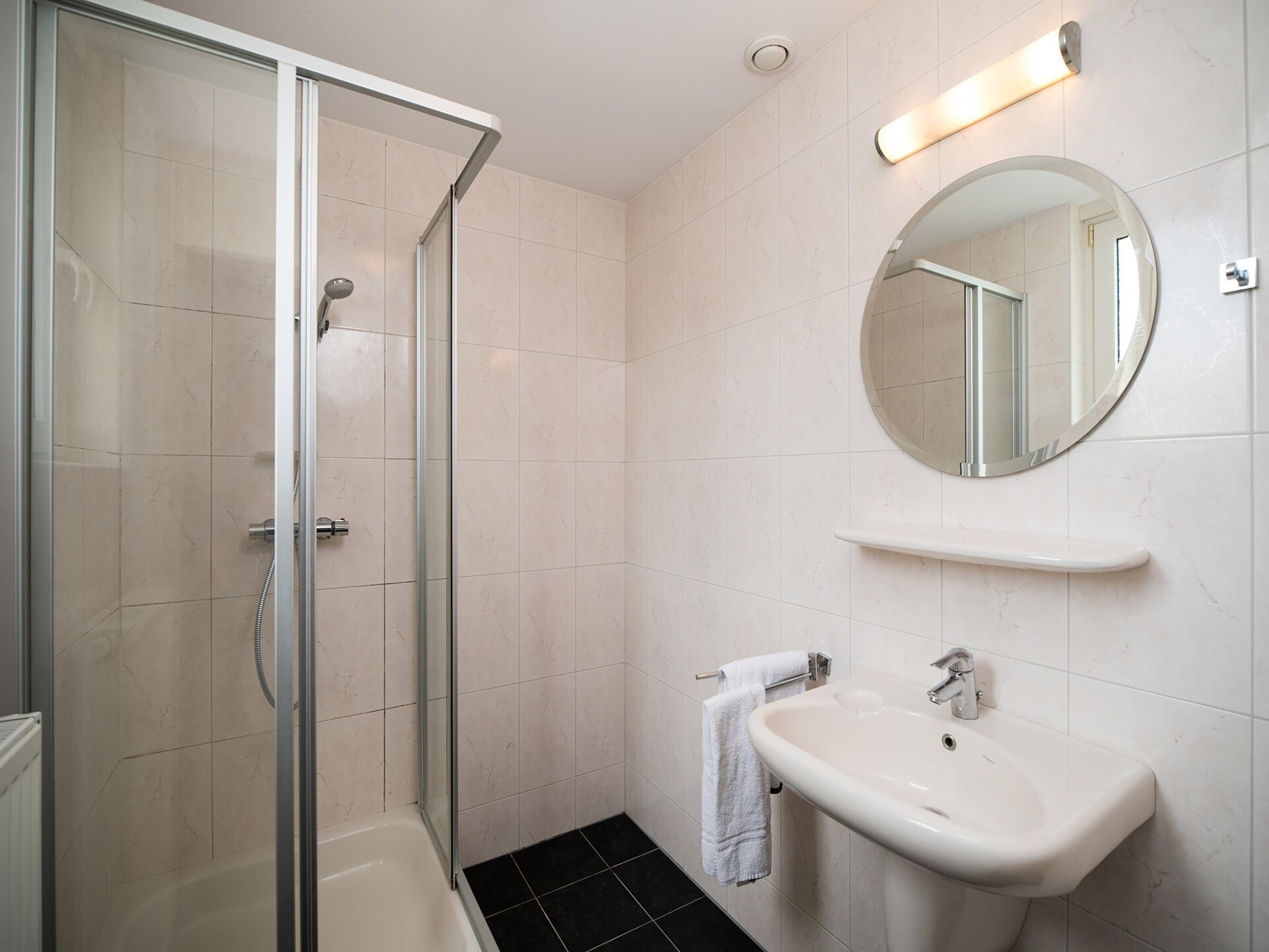 Venwoning aan het water: natuurlijk genieten voor 6 personen in Heel - foto 8