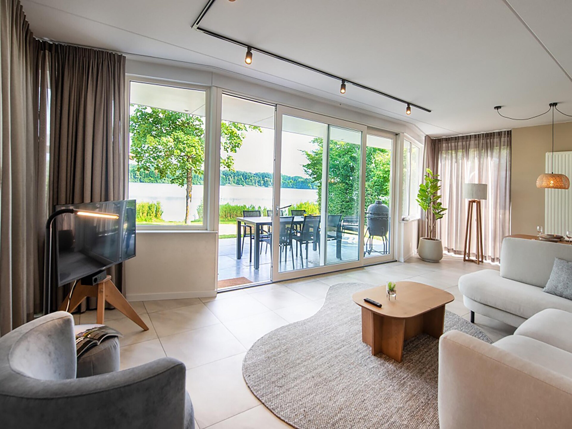 VIP Waterzicht Villa: luxe vakantiehuis direct aan de Boschmolenplas - foto 3