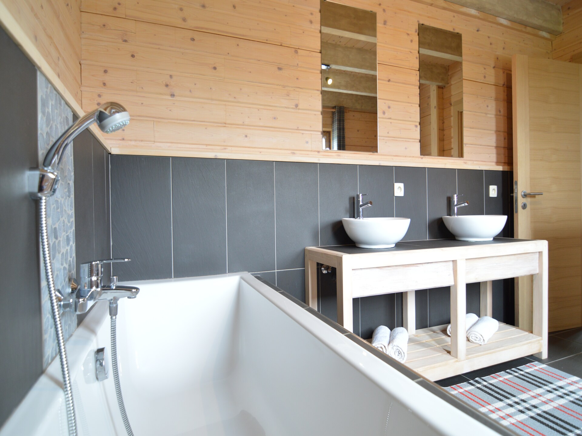 Chalet Du Soleil Grand Luxe: 10-persoons wellnessoase in de Ardennen - foto 20