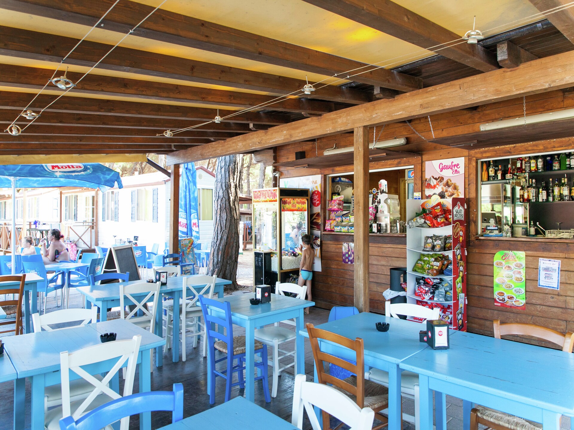 Schaduwrijk chalet in dennenbos Cesenatico, vlakbij zee - foto 20