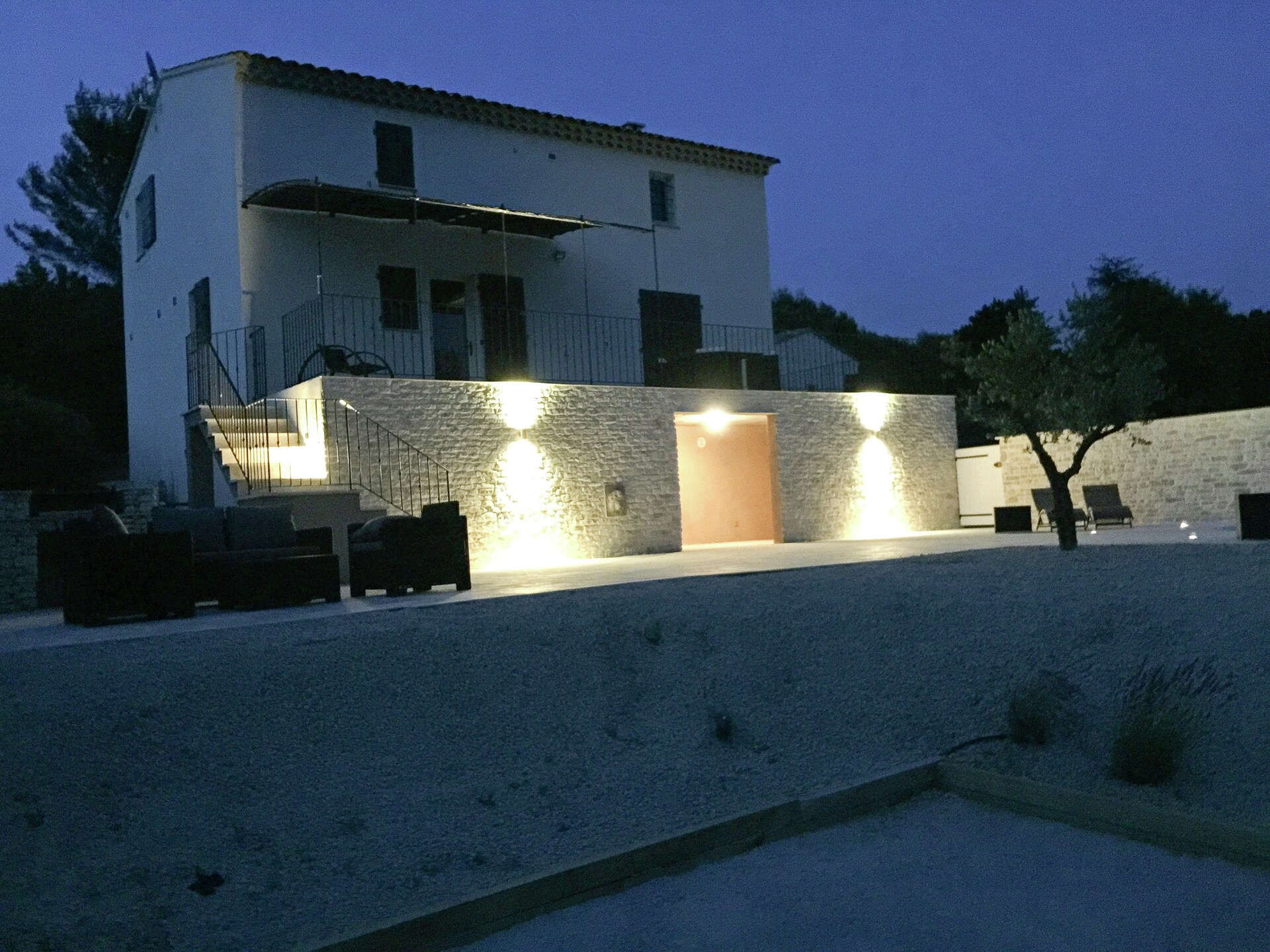 Vrijstaande villa met privézwembad in het hart van de Luberon - foto 7