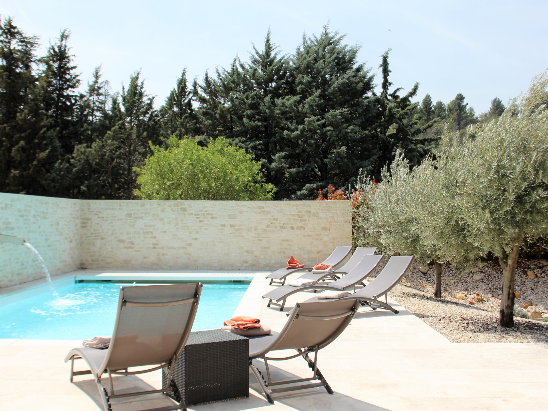 Vrijstaande villa met privézwembad in het hart van de Luberon - foto 12
