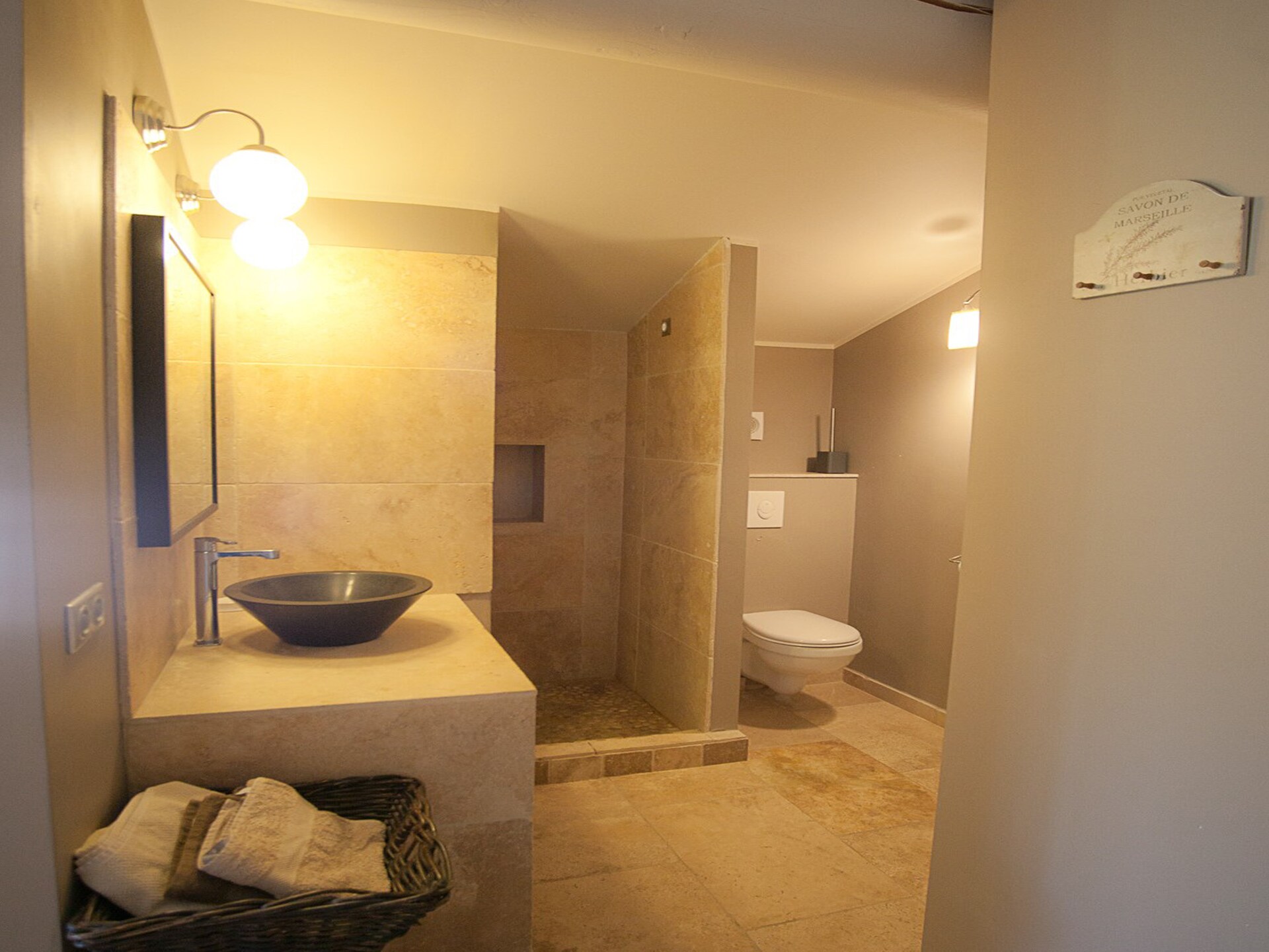 Vrijstaande villa met privézwembad in het hart van de Luberon - foto 19