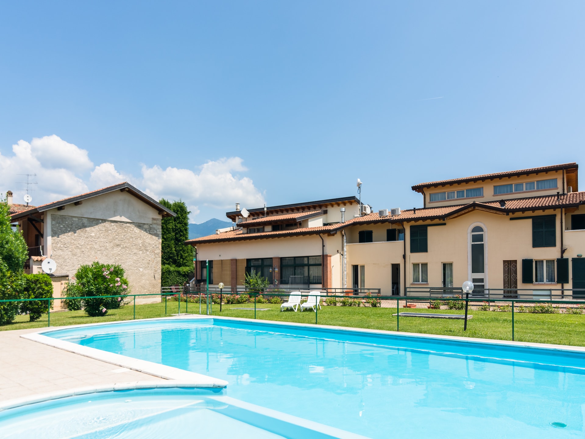 Rustiek appartement op agriturismo met golfbaan, zwembad en uitzicht - foto 1