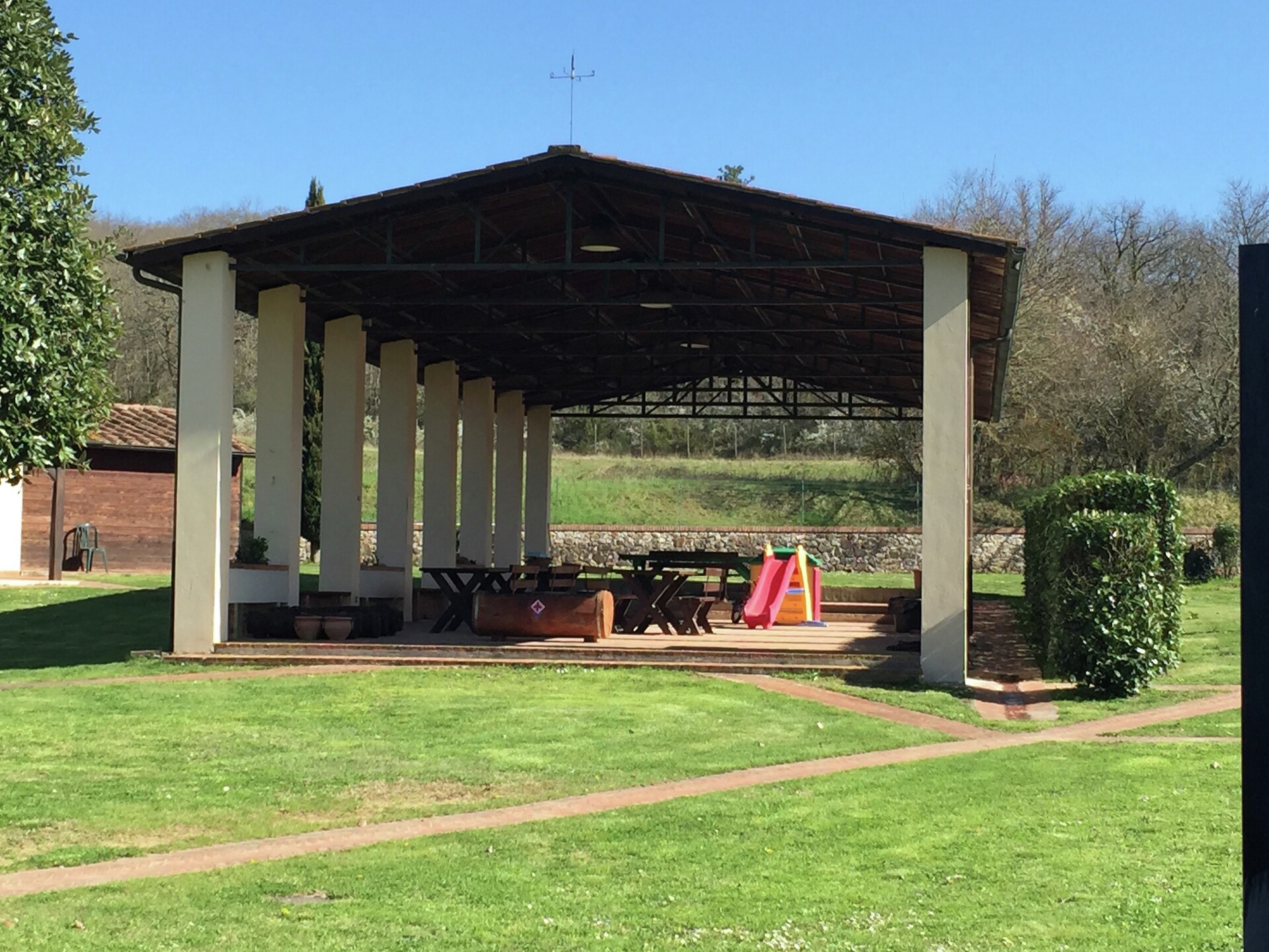 Knus Toscaans appartement met zwembad en tuin bij Bucine - foto 7