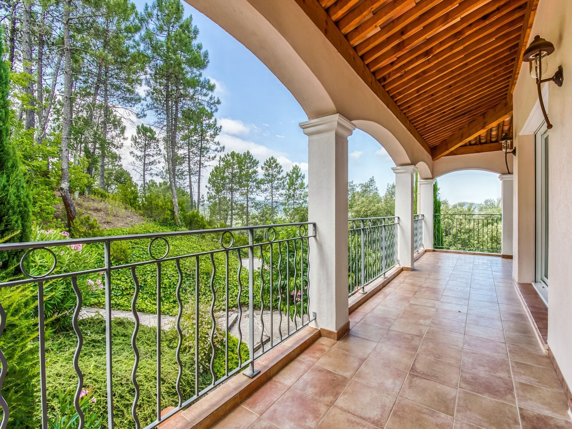 Architectenvilla voor 14 personen met privézwembad en uitzicht op het Massif des Maures - foto 34