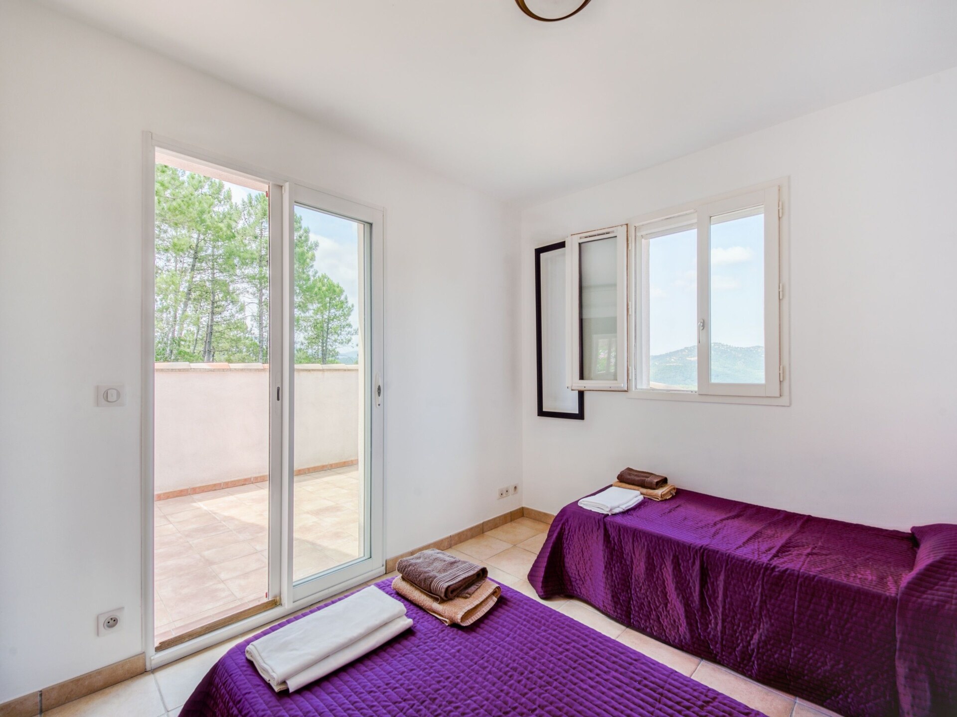 Architectenvilla voor 14 personen met privézwembad en uitzicht op het Massif des Maures - foto 19