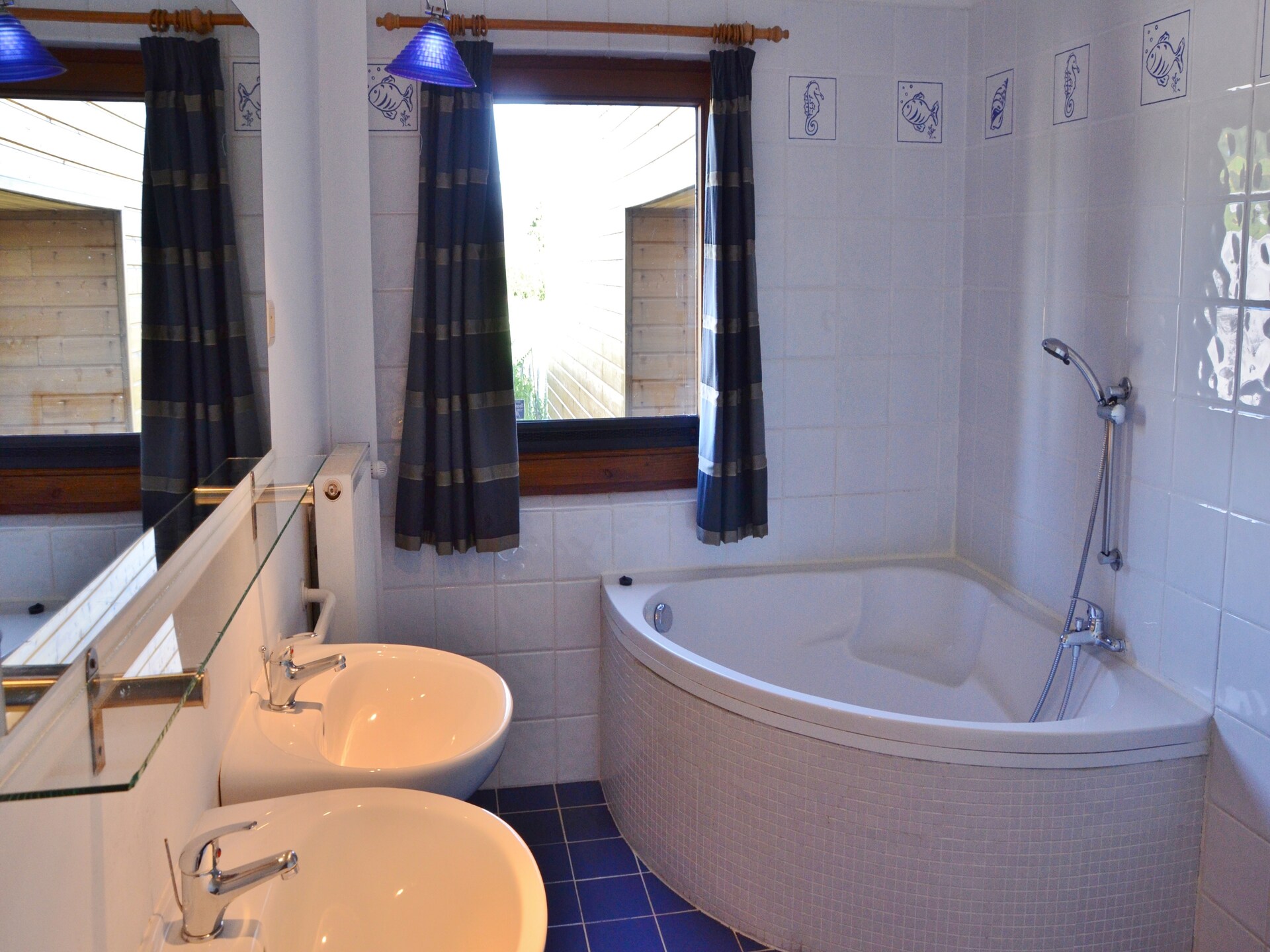 9-persoons vakantiehuis Azur met privézwembad in centrum Stoumont - foto 16