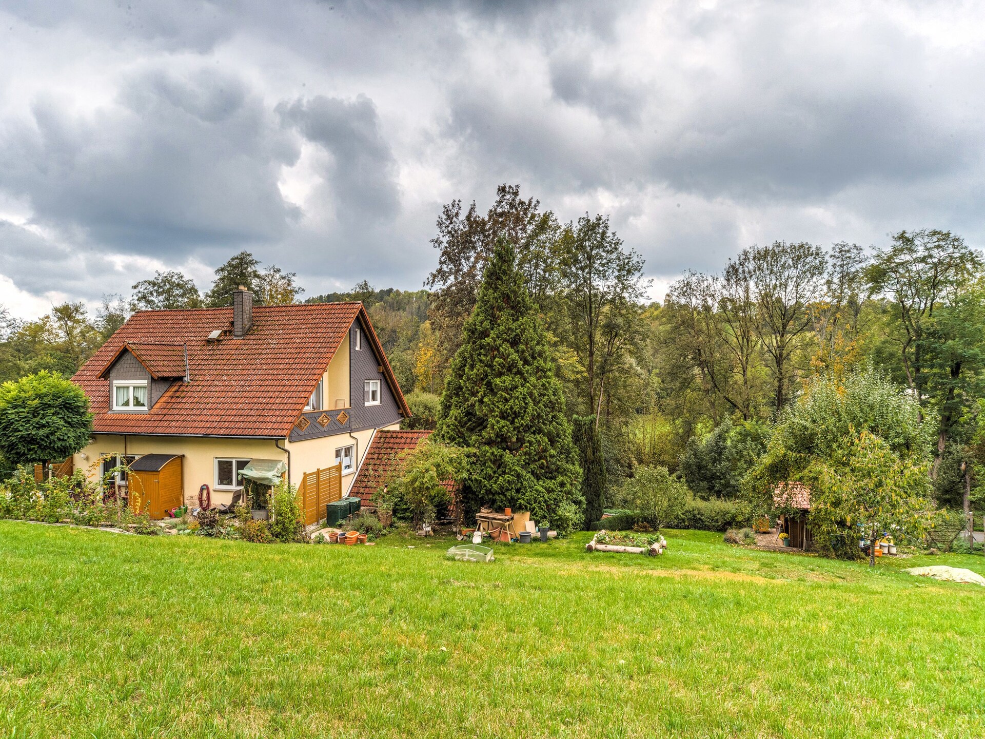 Ruim appartement in Marktrodach met tuin, op 300m van het centrum - foto 9