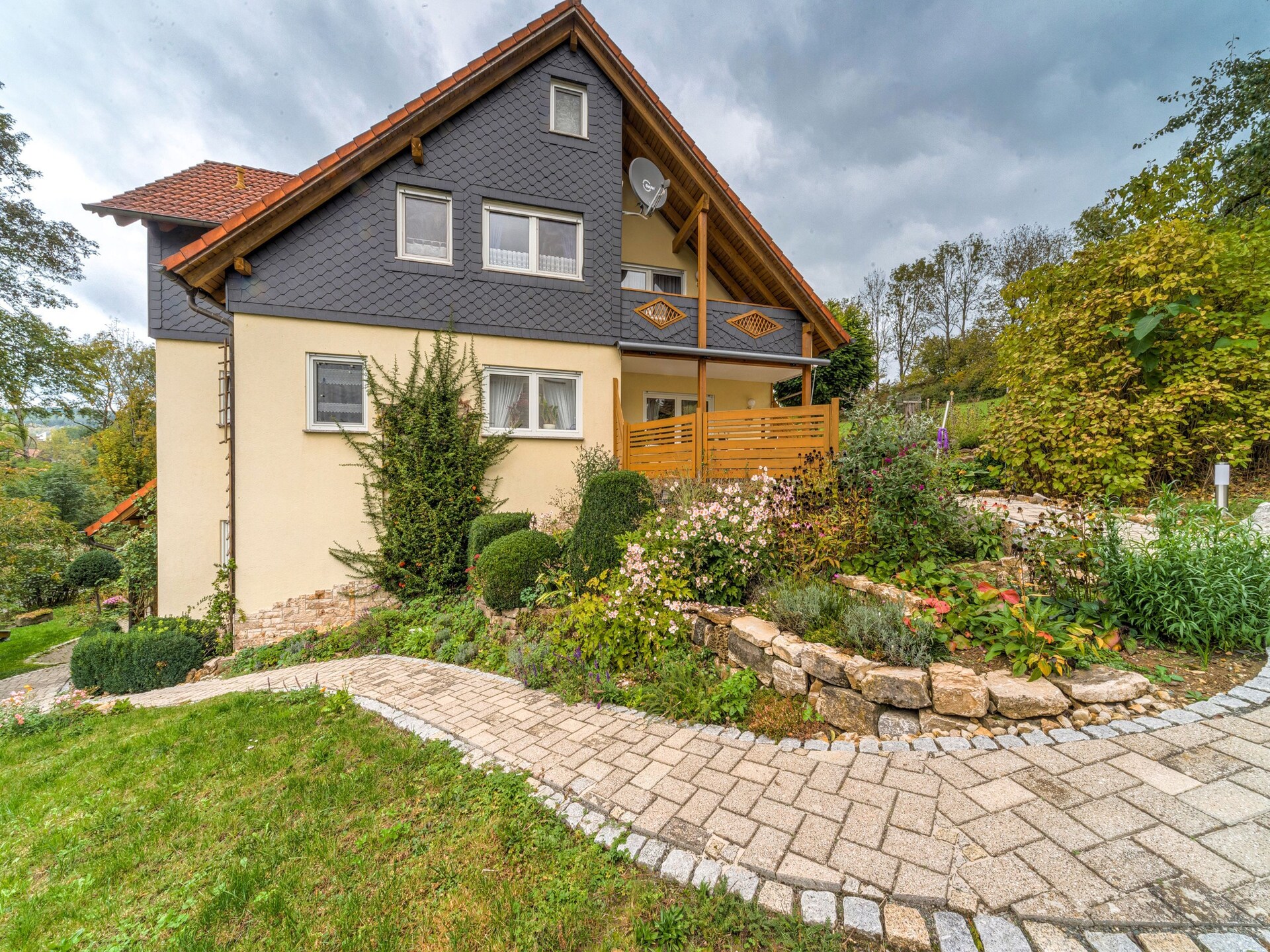 Ruim appartement in Marktrodach met tuin, op 300m van het centrum - foto 12