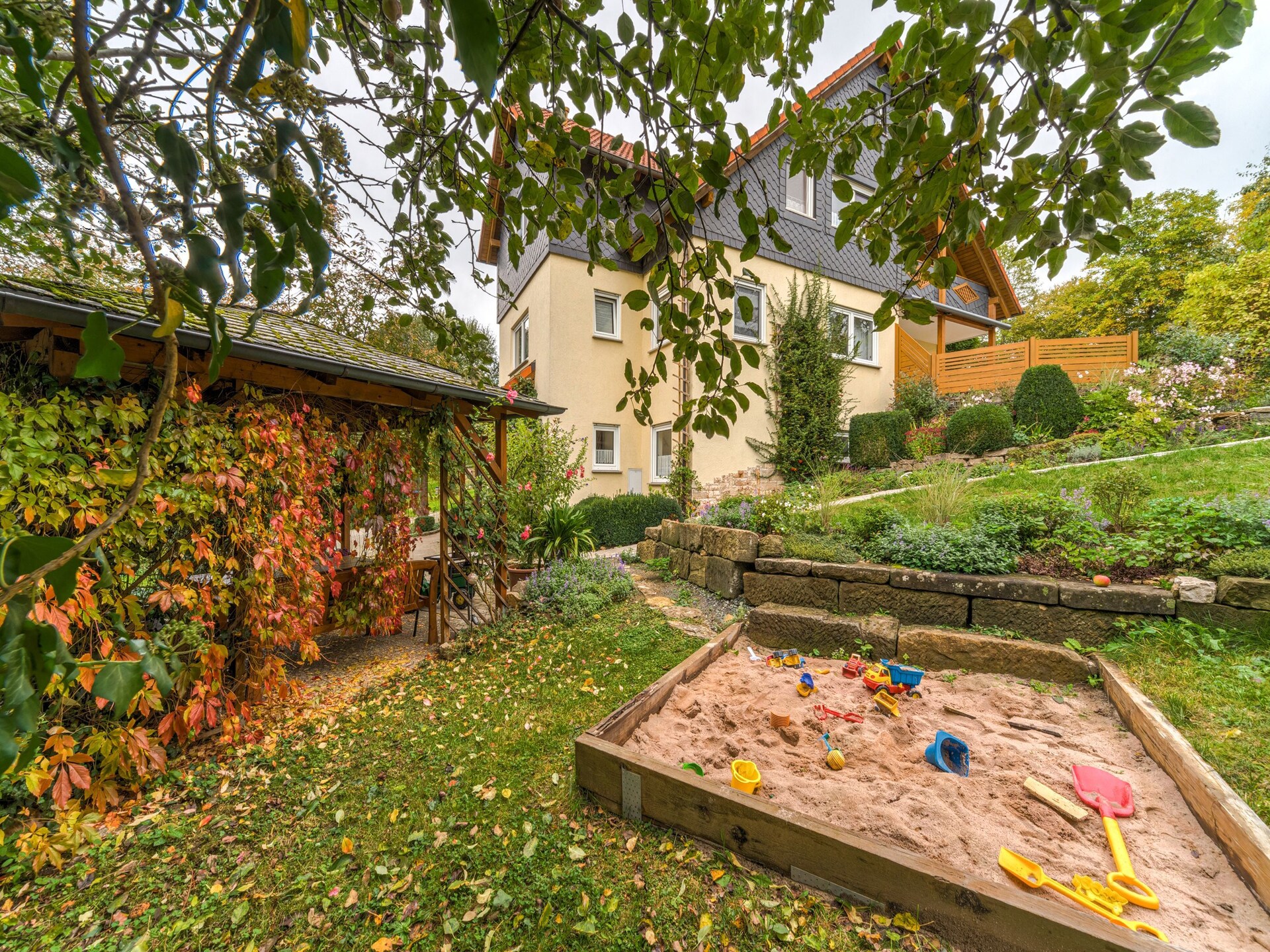 Ruim appartement in Marktrodach met tuin, op 300m van het centrum - foto 32