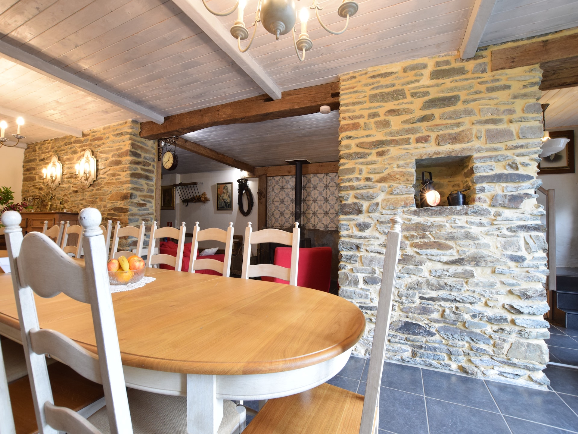 7-persoons vakantiehuis met sauna en omheinde tuin in Jehonville - foto 14